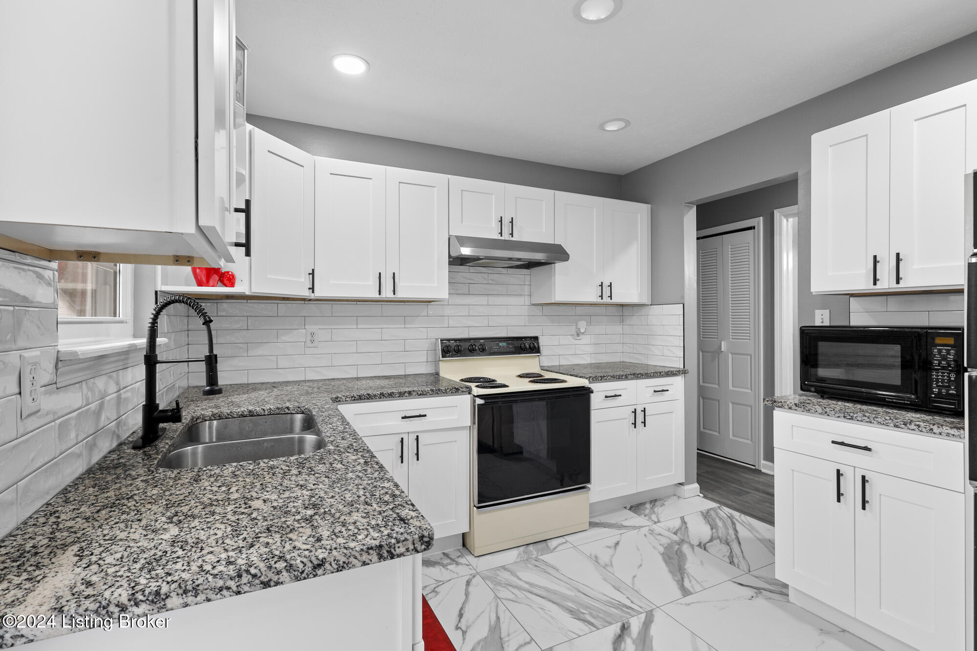 3604 Rolling Stone Ct