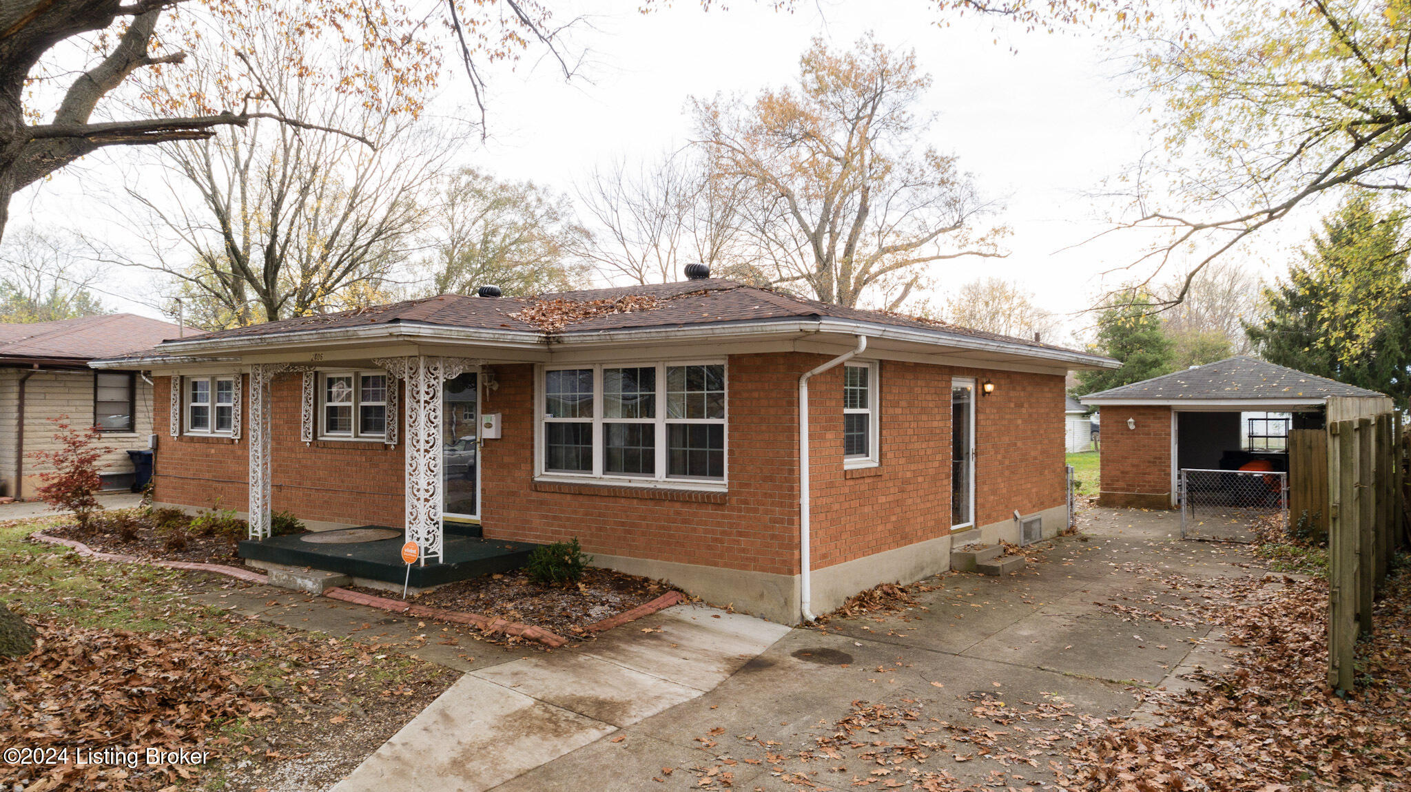 2406 Garrs Ln