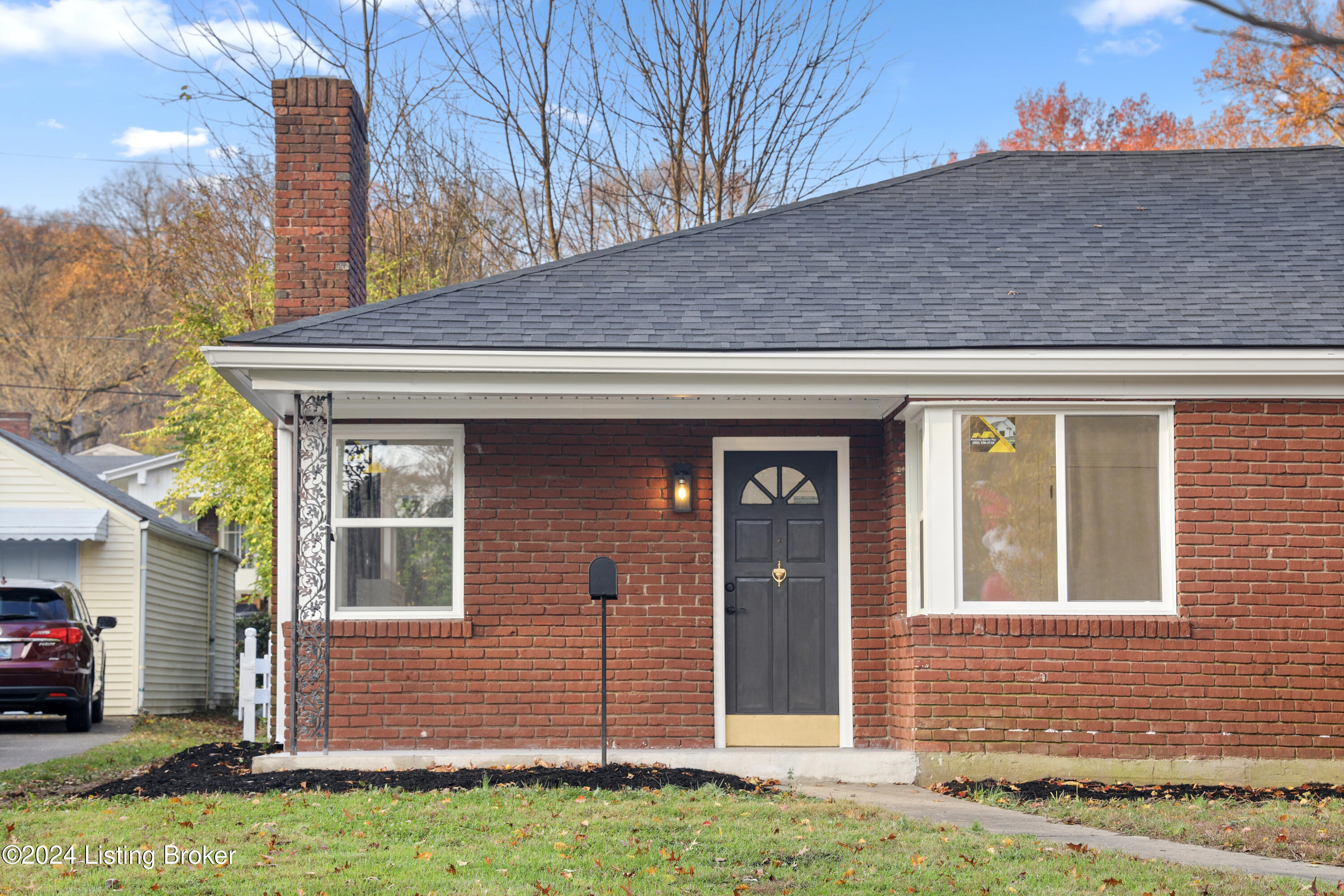 200 E Esplanade Ave