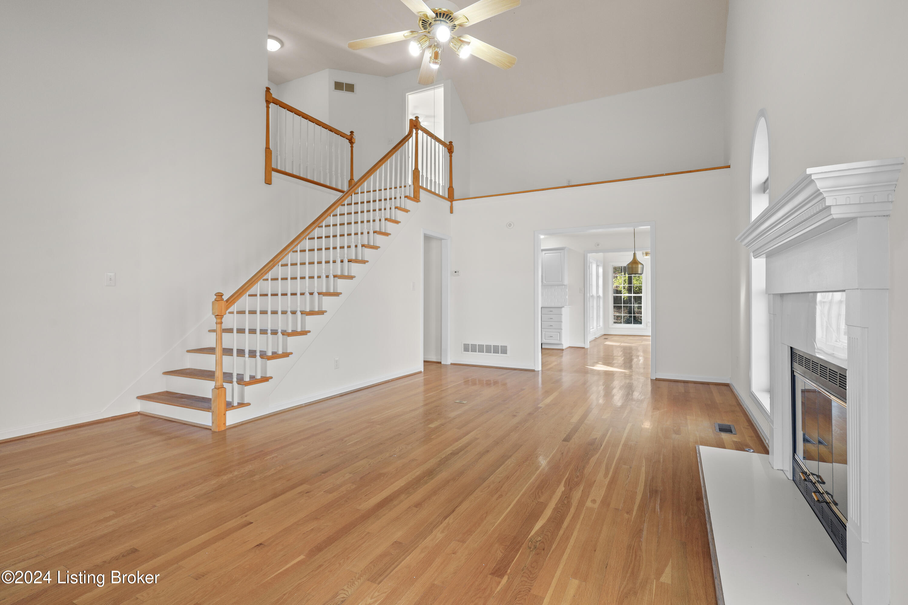 9115 Auburn Woods Ct