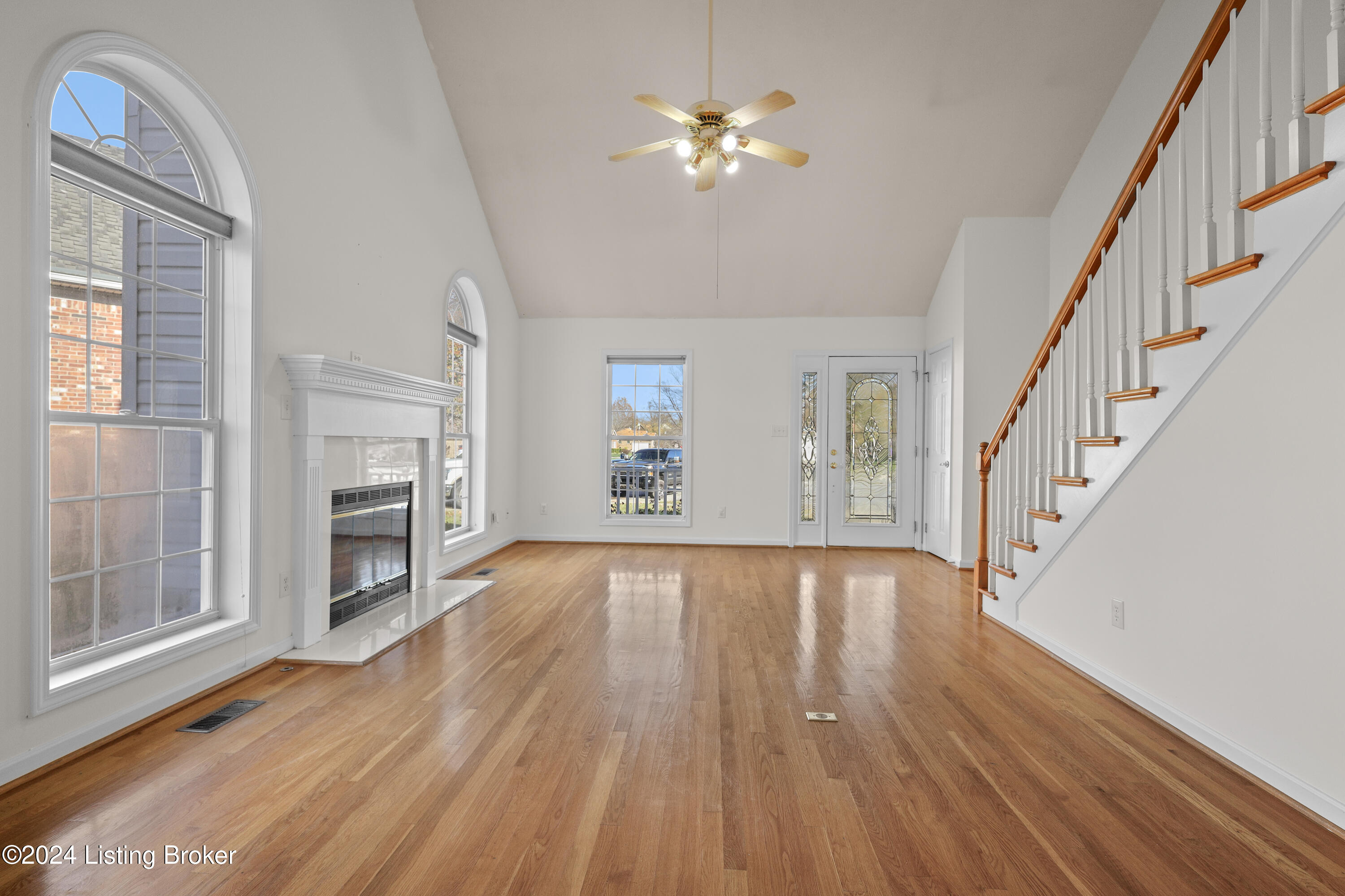 9115 Auburn Woods Ct