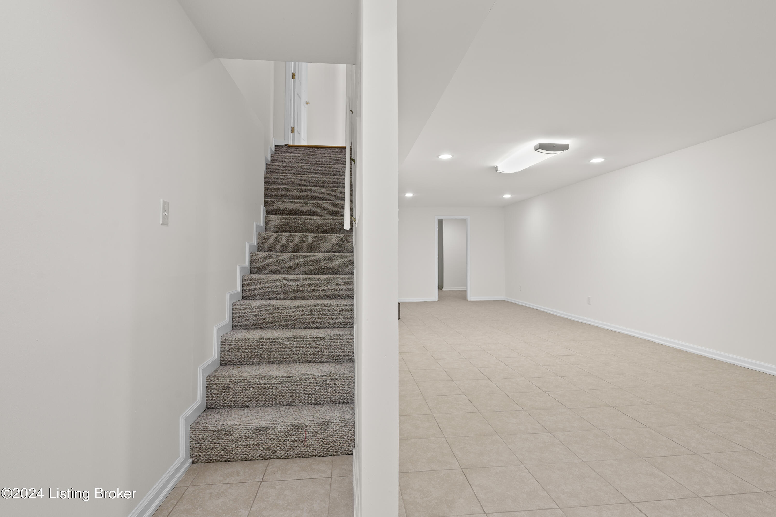 9115 Auburn Woods Ct