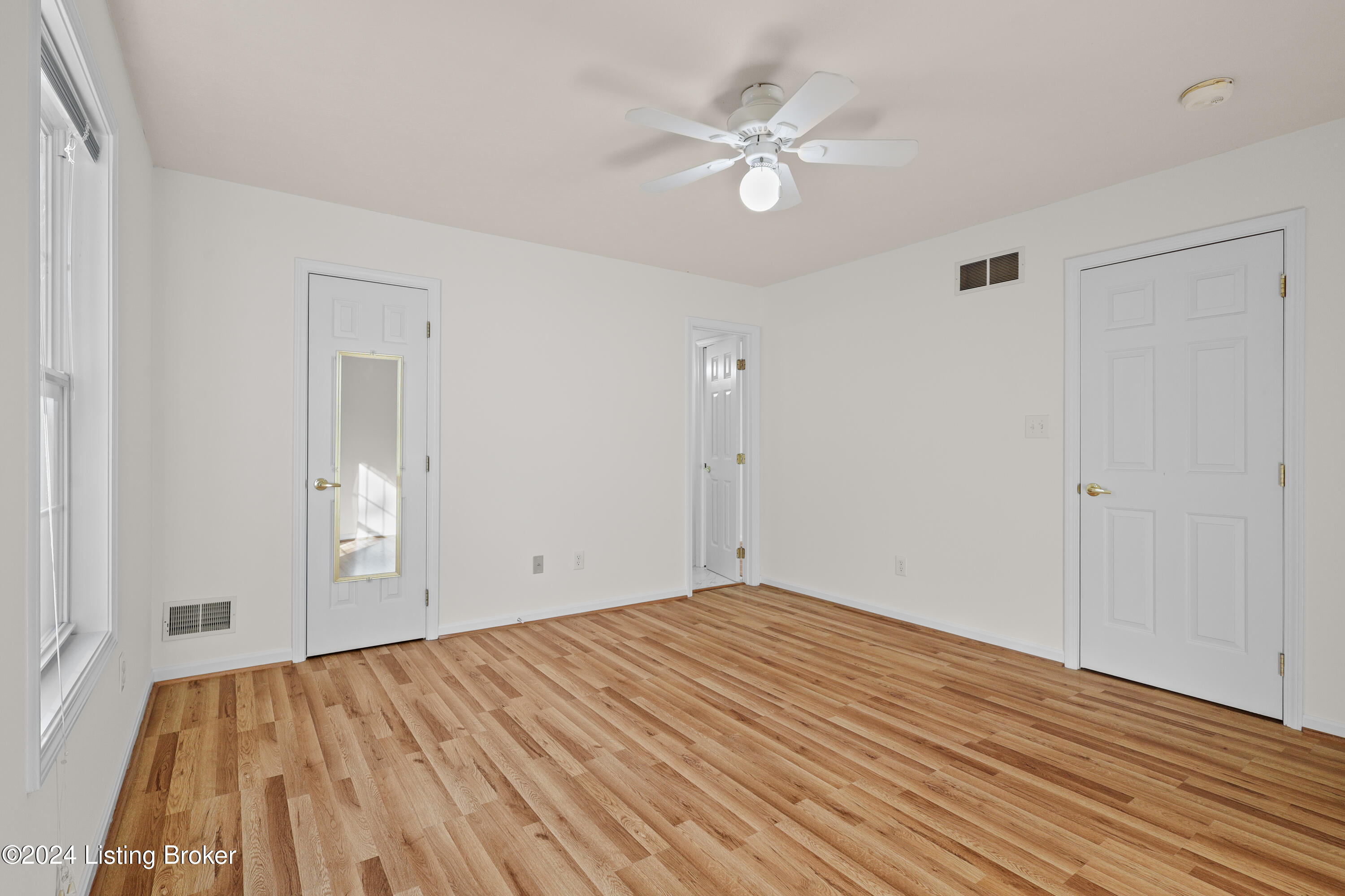 9115 Auburn Woods Ct