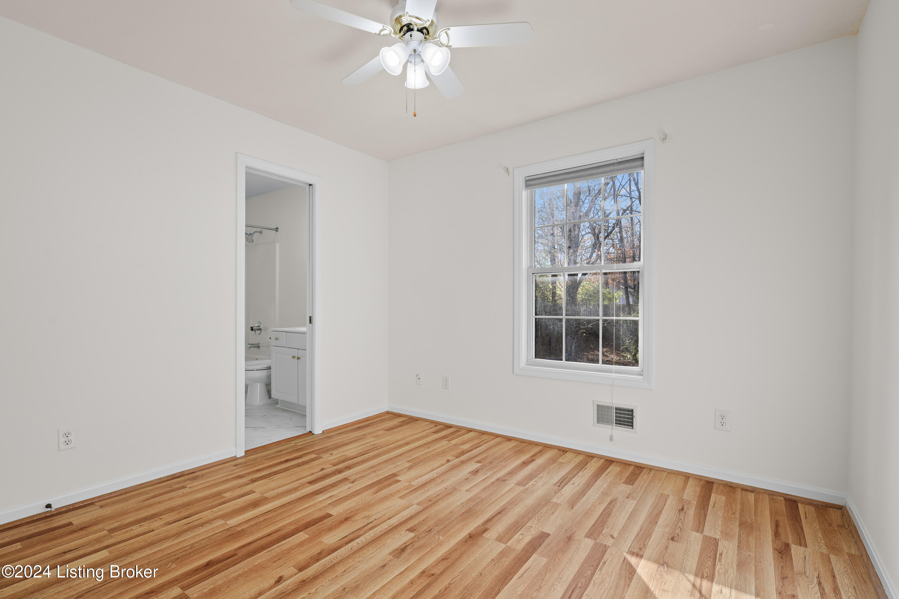 9115 Auburn Woods Ct
