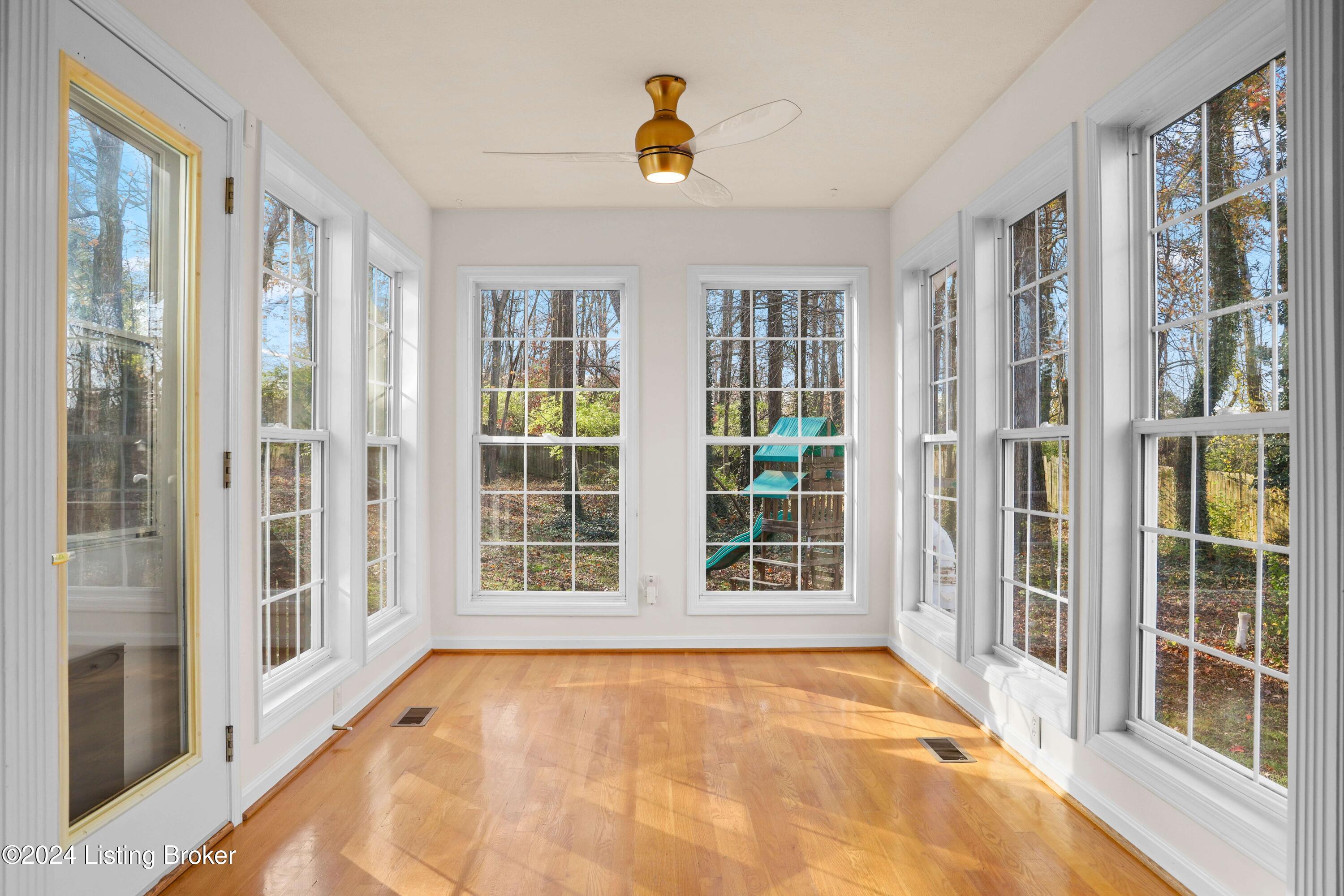 9115 Auburn Woods Ct