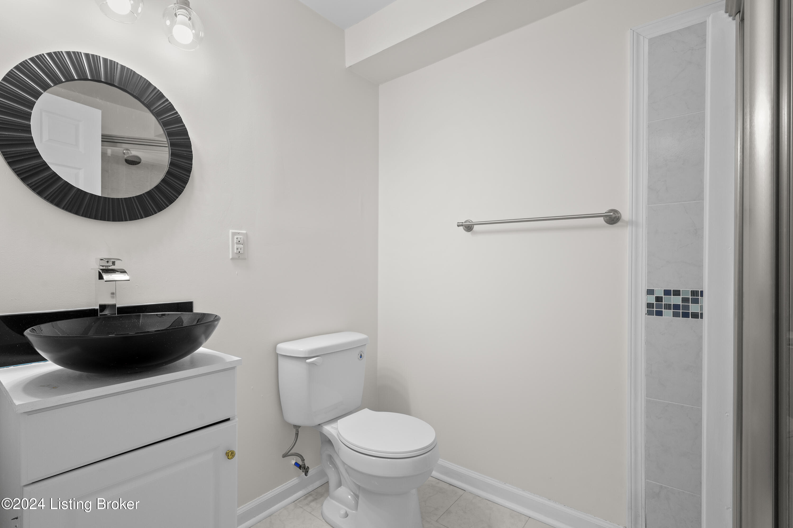 9115 Auburn Woods Ct