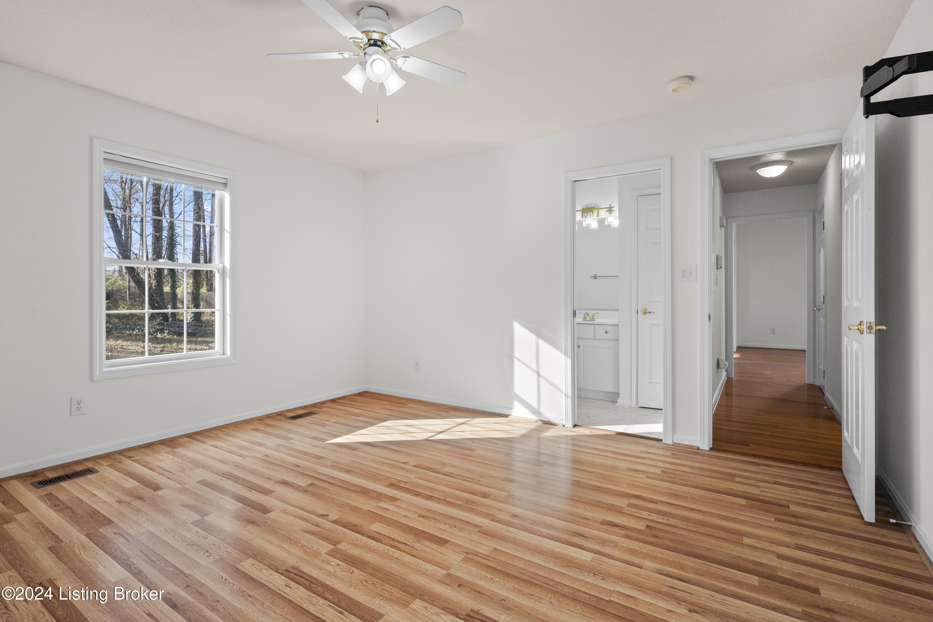 9115 Auburn Woods Ct