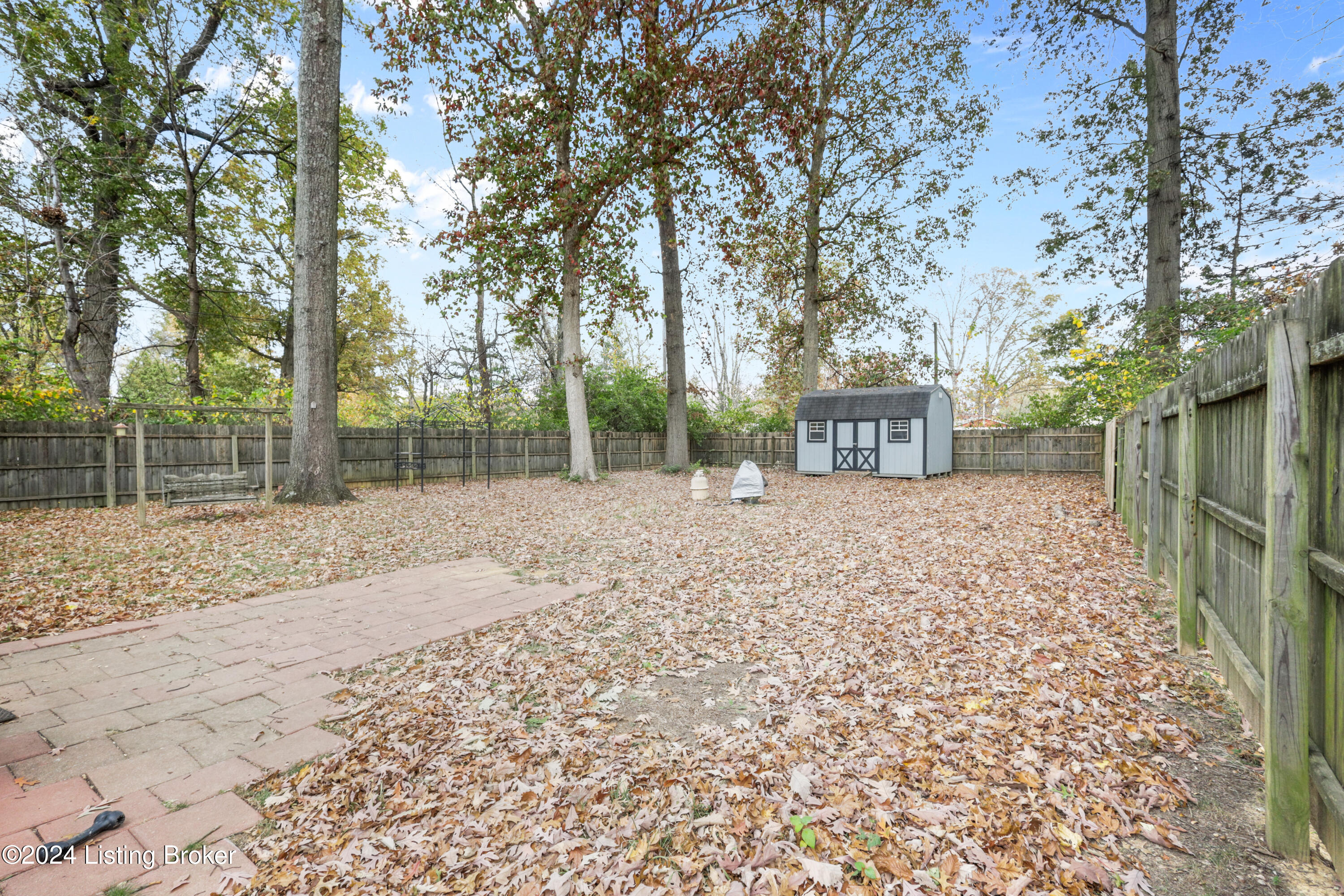 1430 1/2 Forest Dr