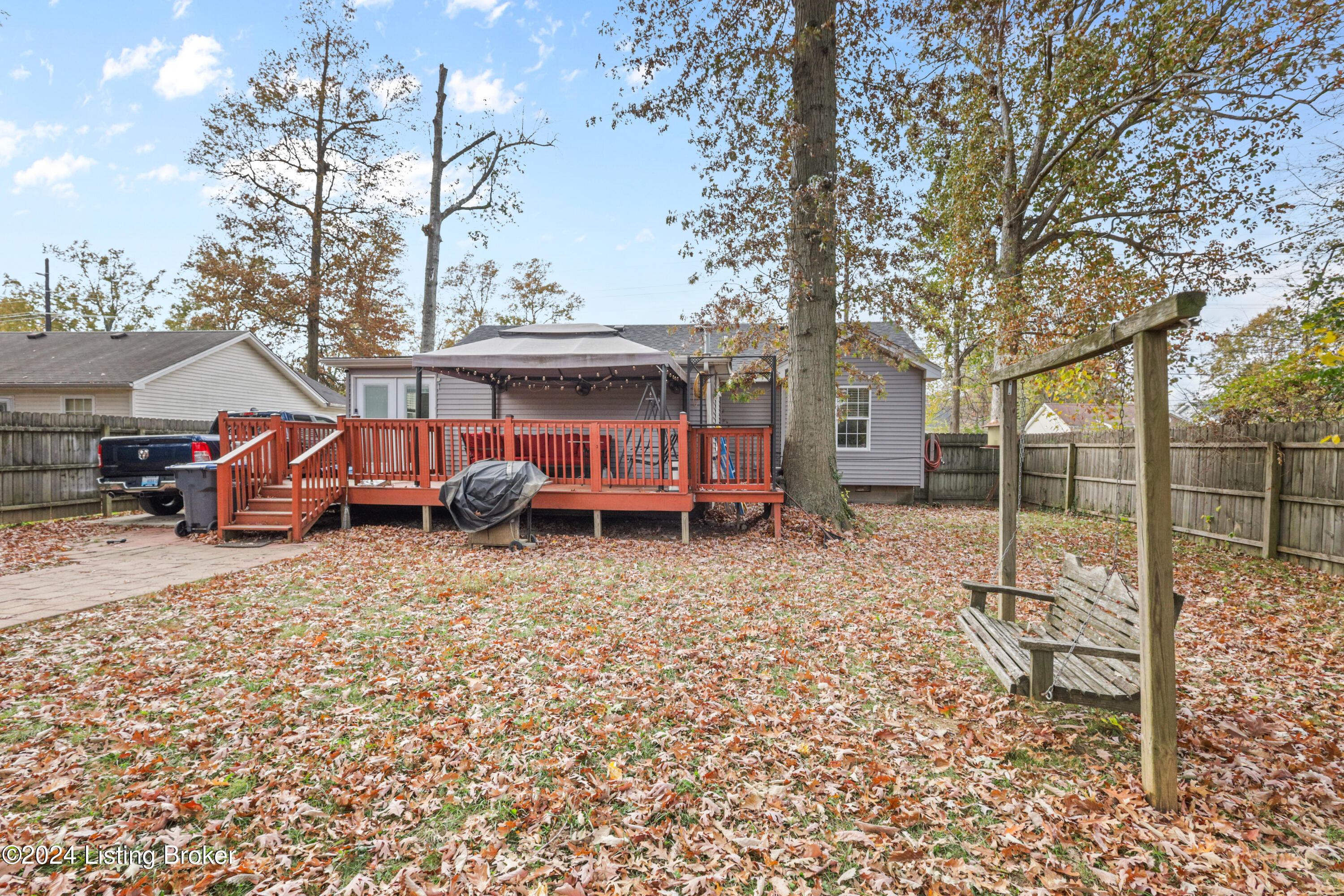 1430 1/2 Forest Dr