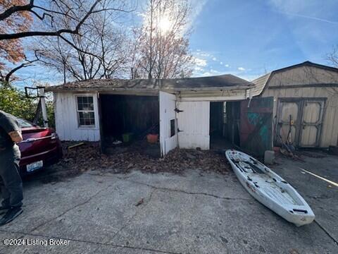 952 Palatka Rd