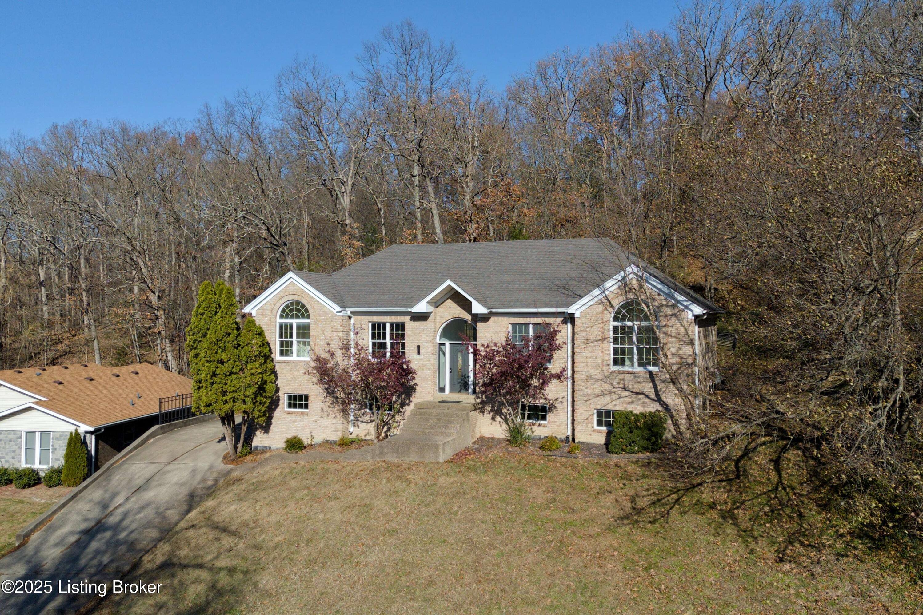 2907 Windsor Forest Dr