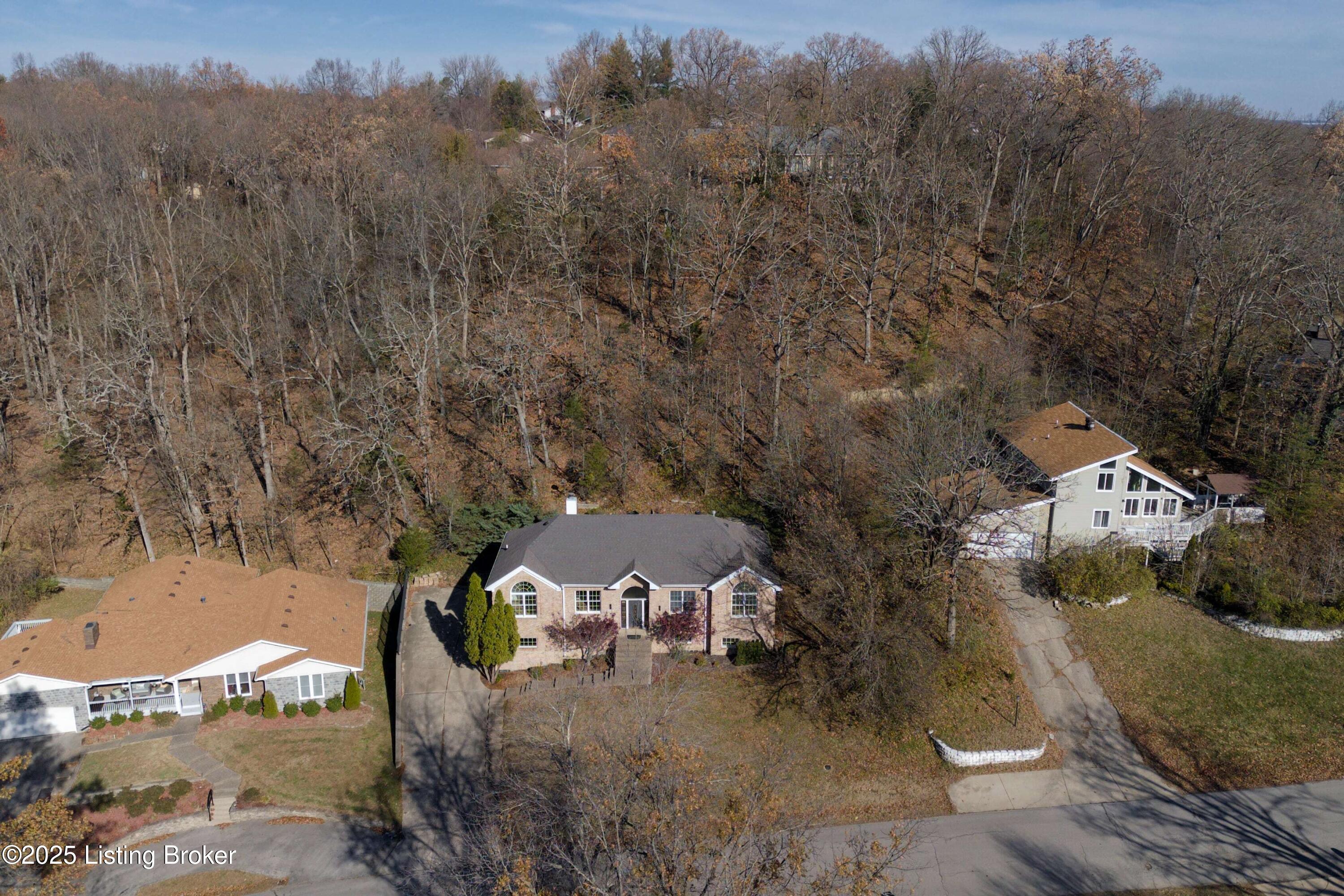 2907 Windsor Forest Dr