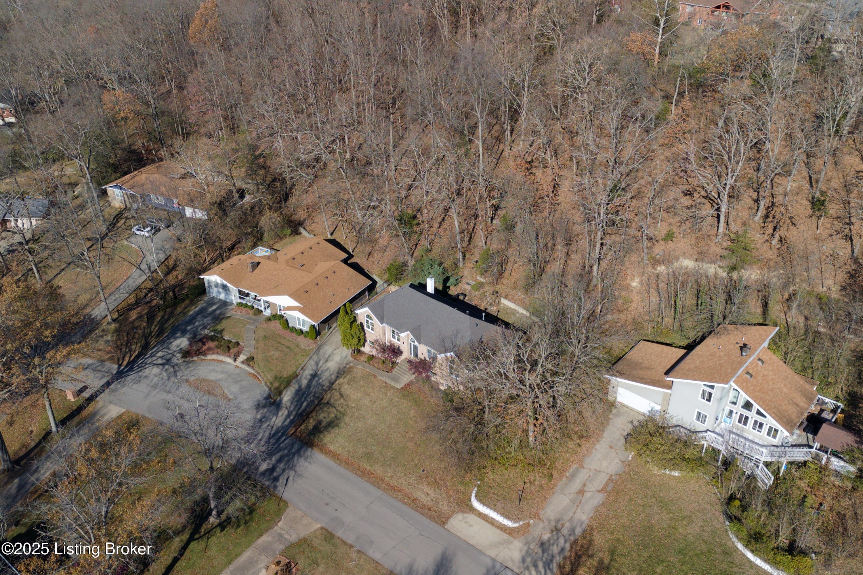 2907 Windsor Forest Dr