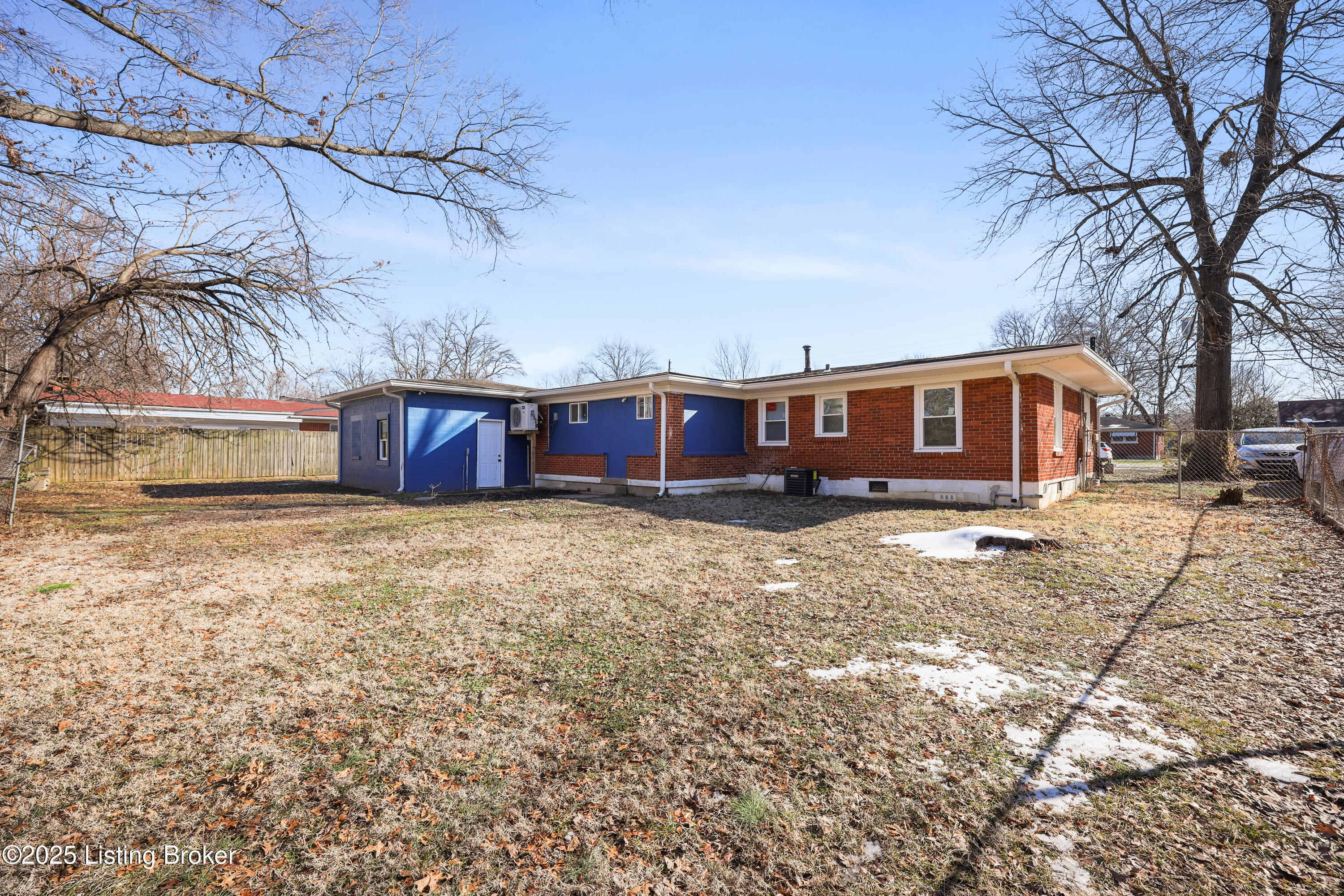 4330 Lynnview Dr