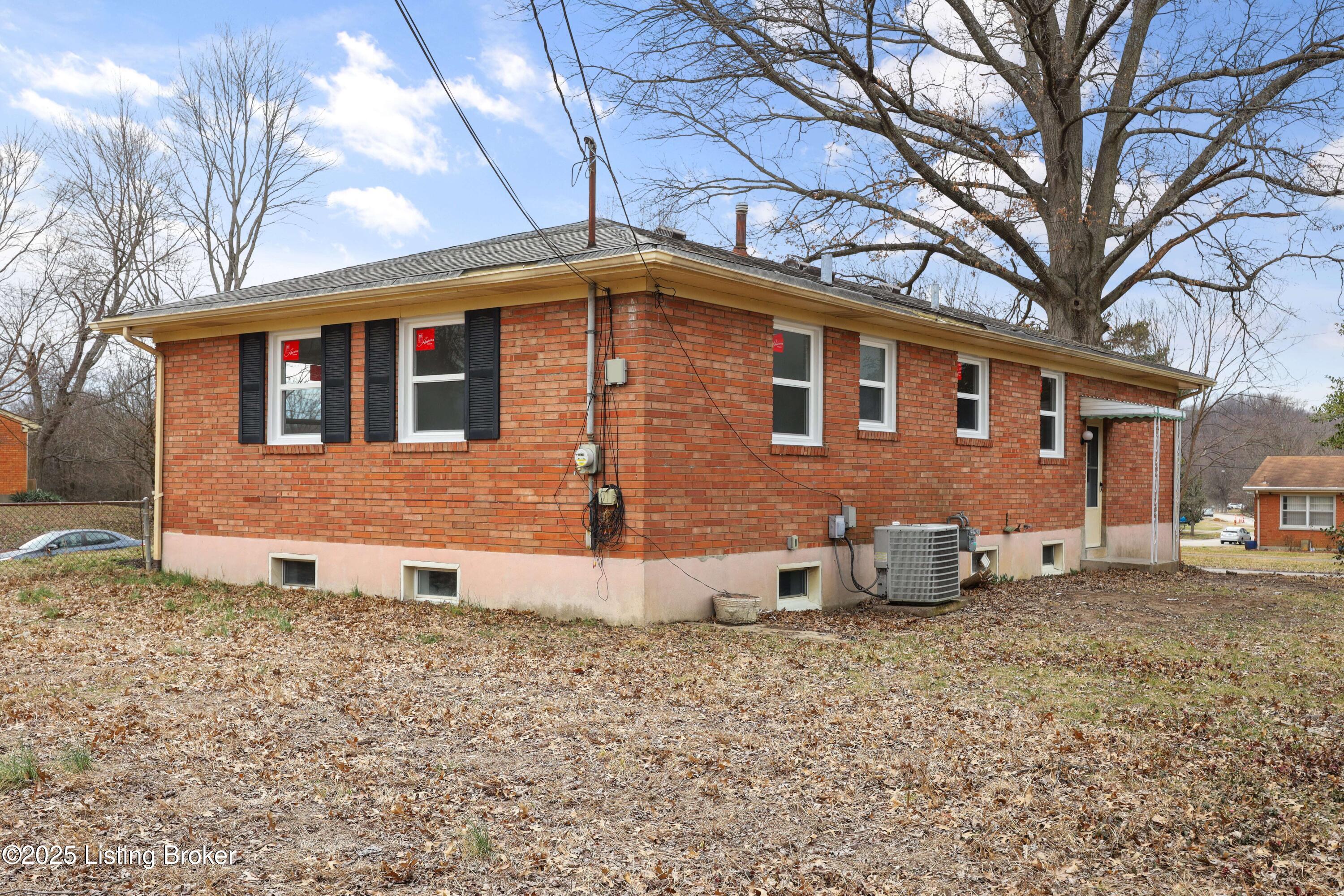 1003 Clayborne Rd
