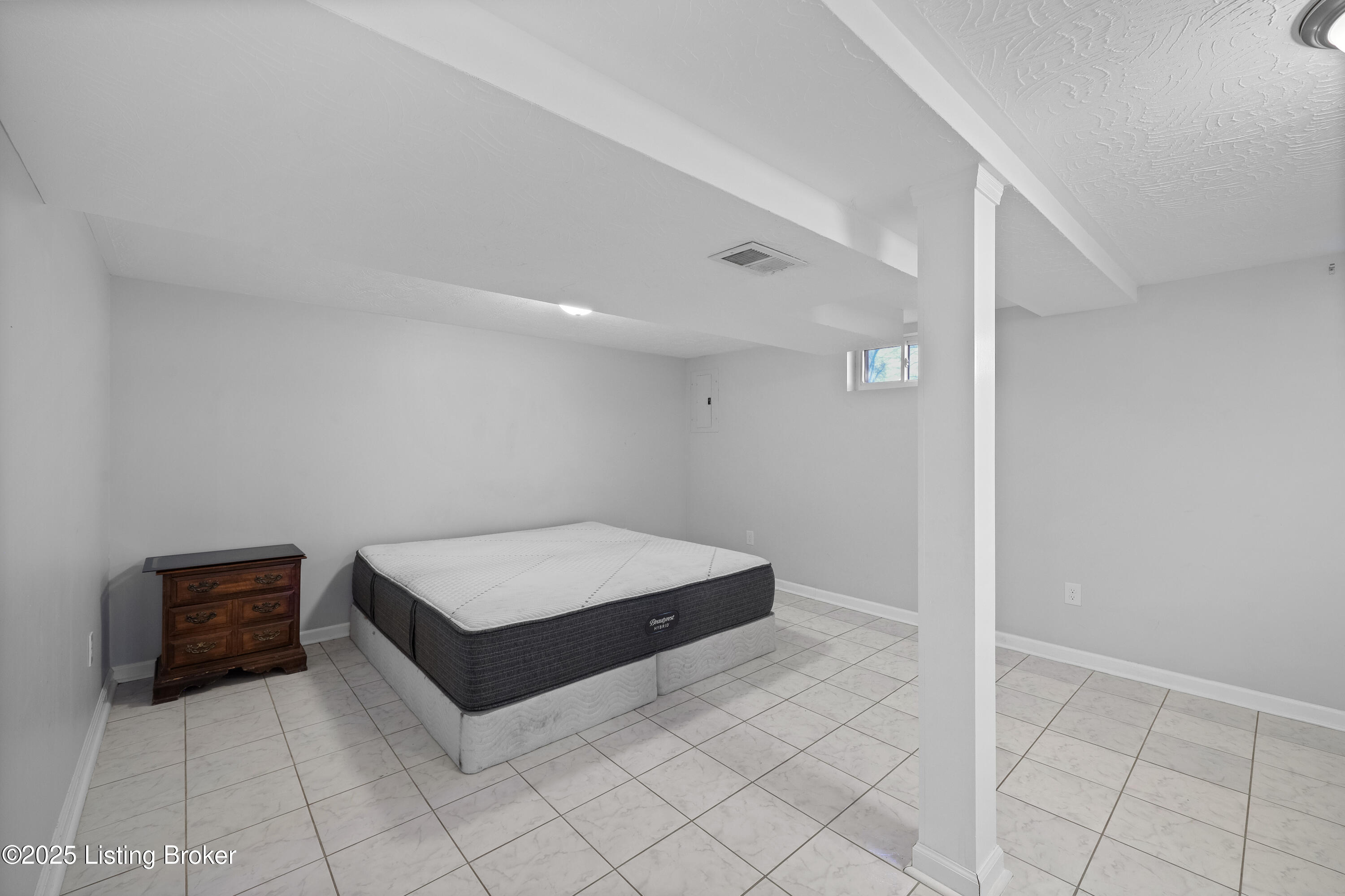 2337 Quinn Dr