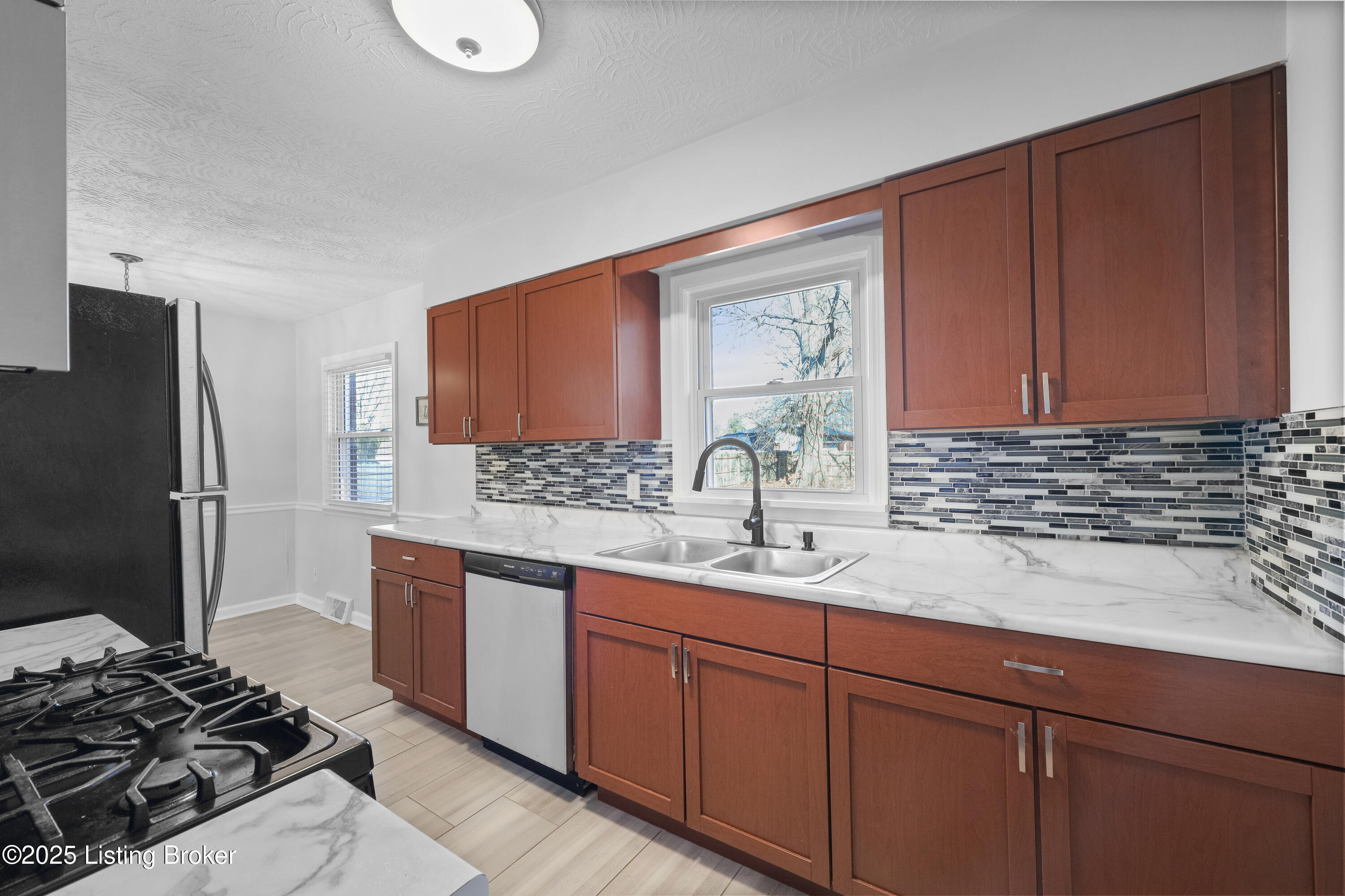 2337 Quinn Dr