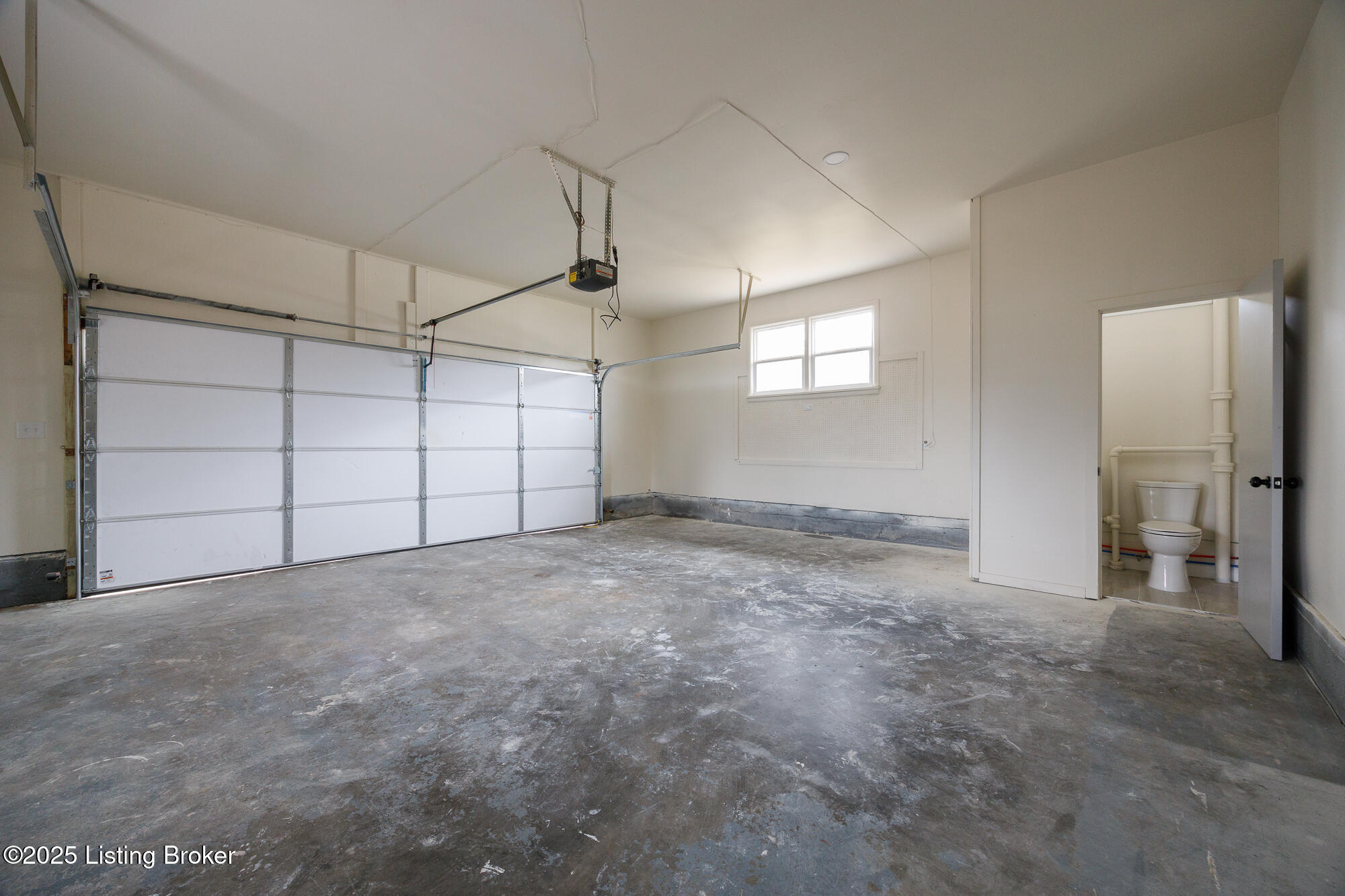 7910 Waterfern Way