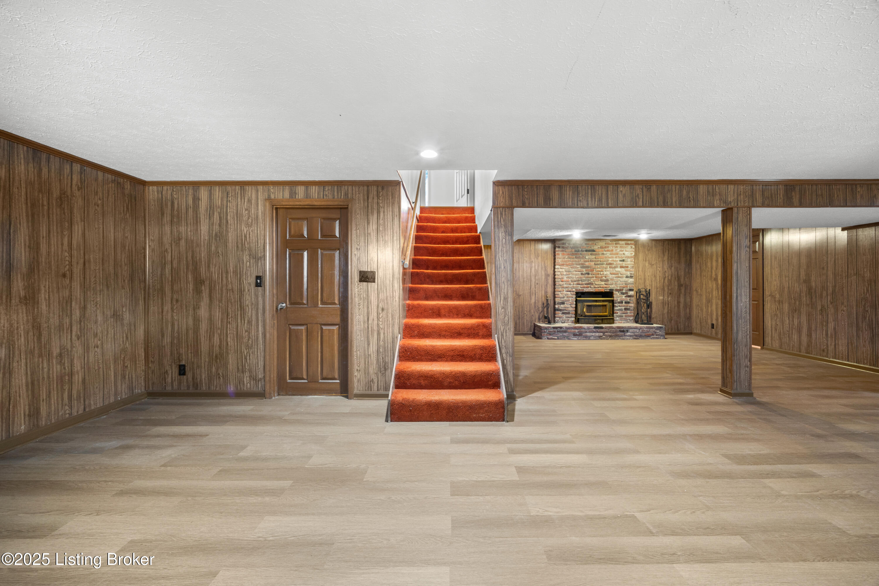 12102 Edenwood Dr