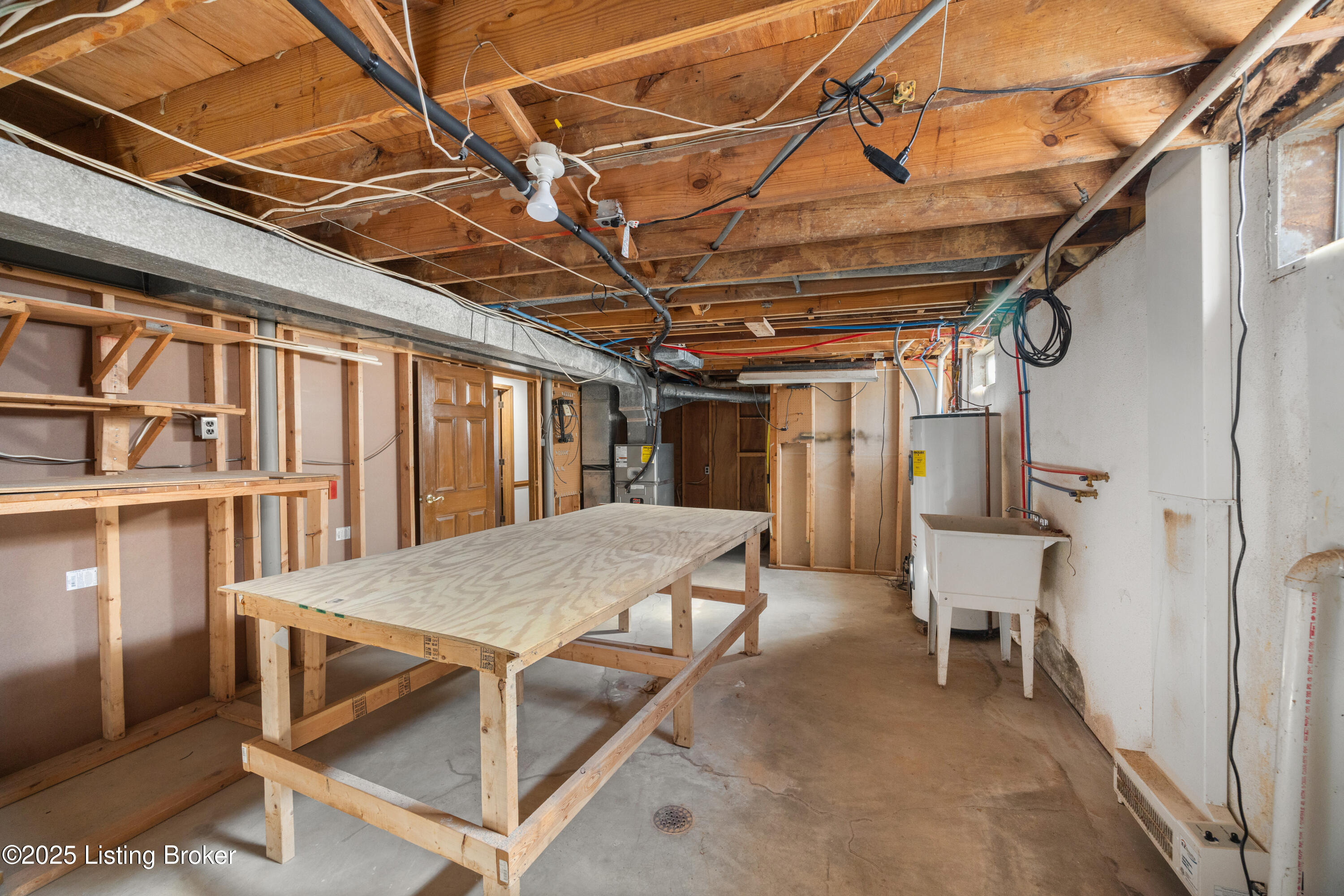 12102 Edenwood Dr