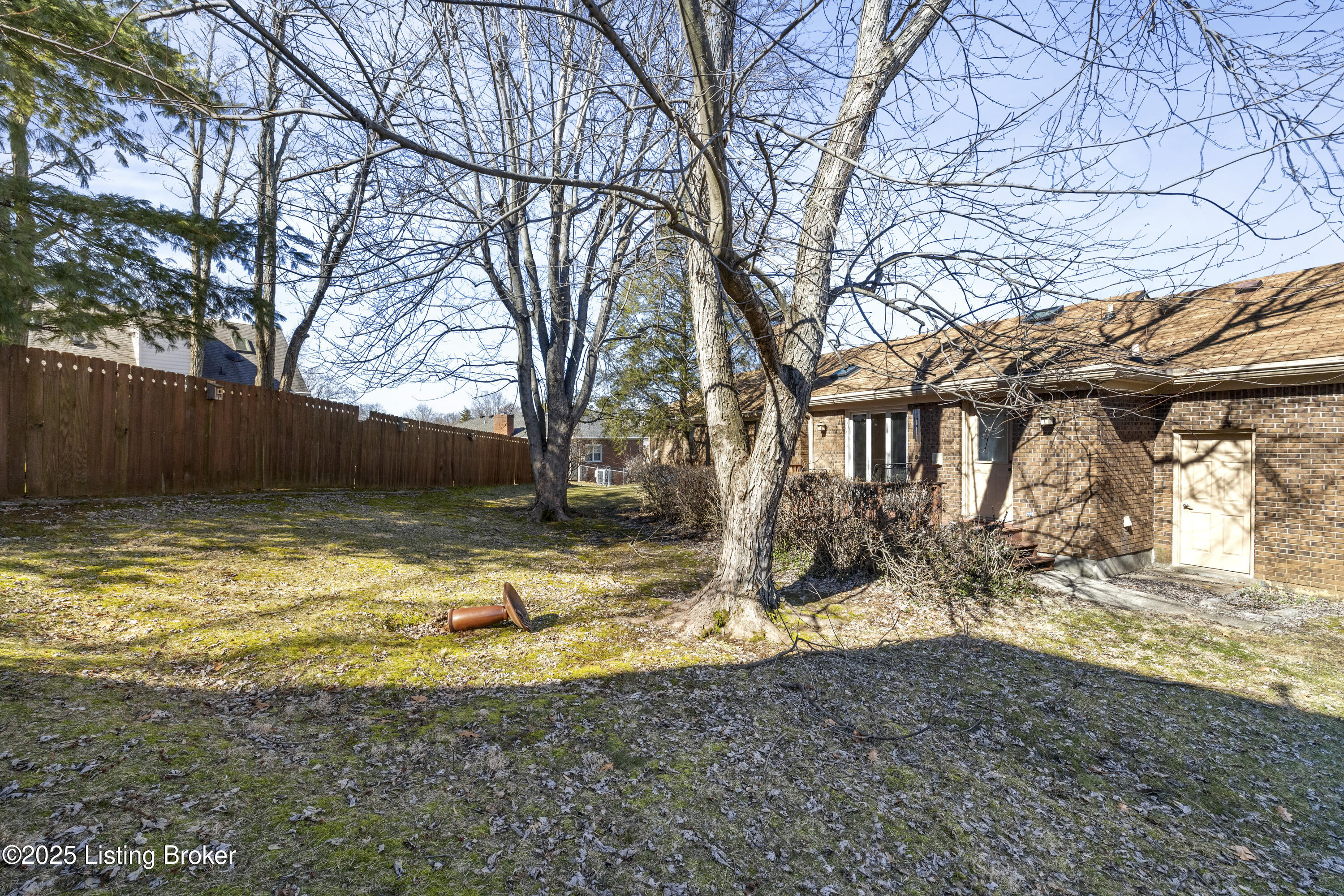 12102 Edenwood Dr