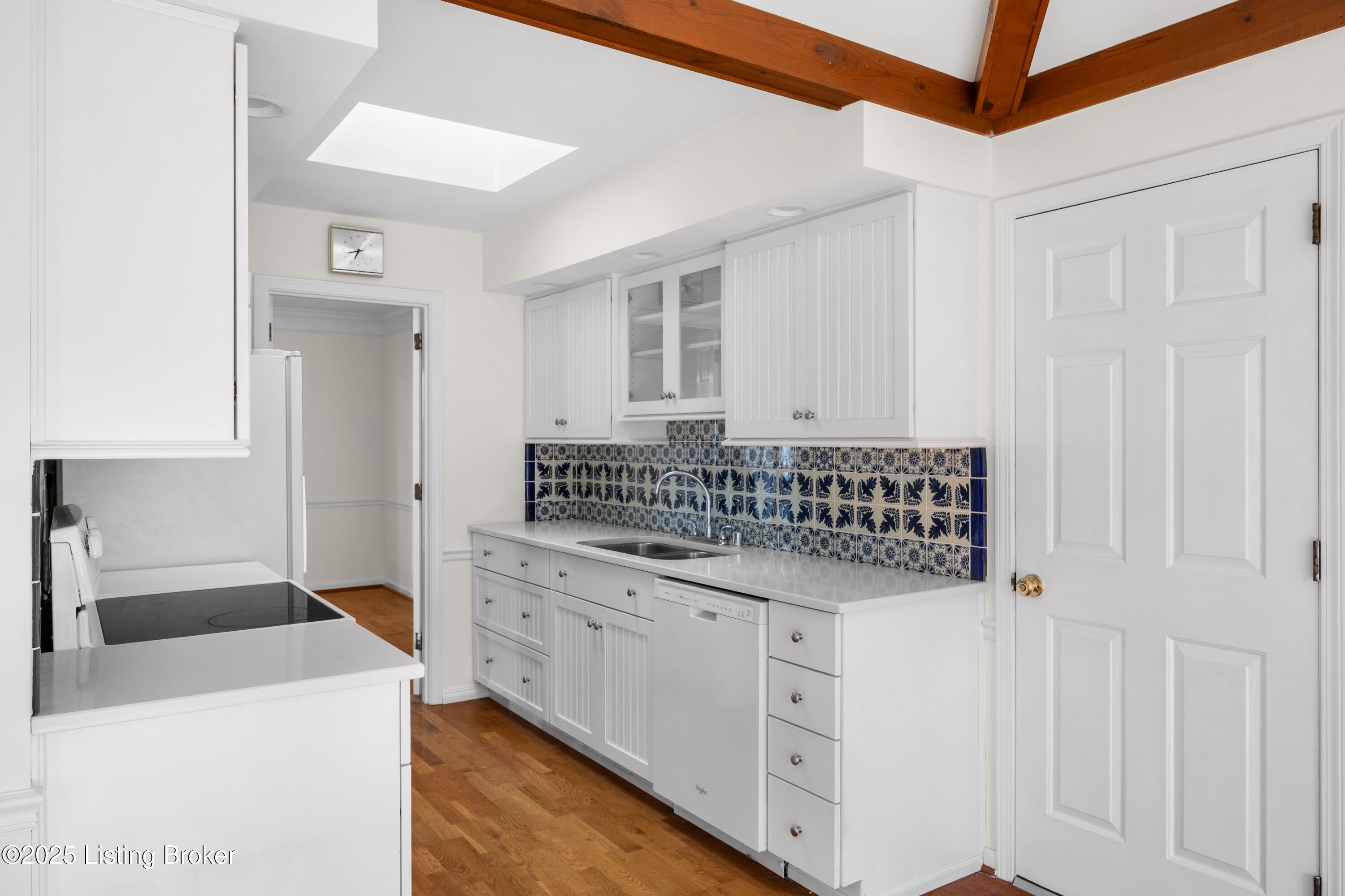 12102 Edenwood Dr
