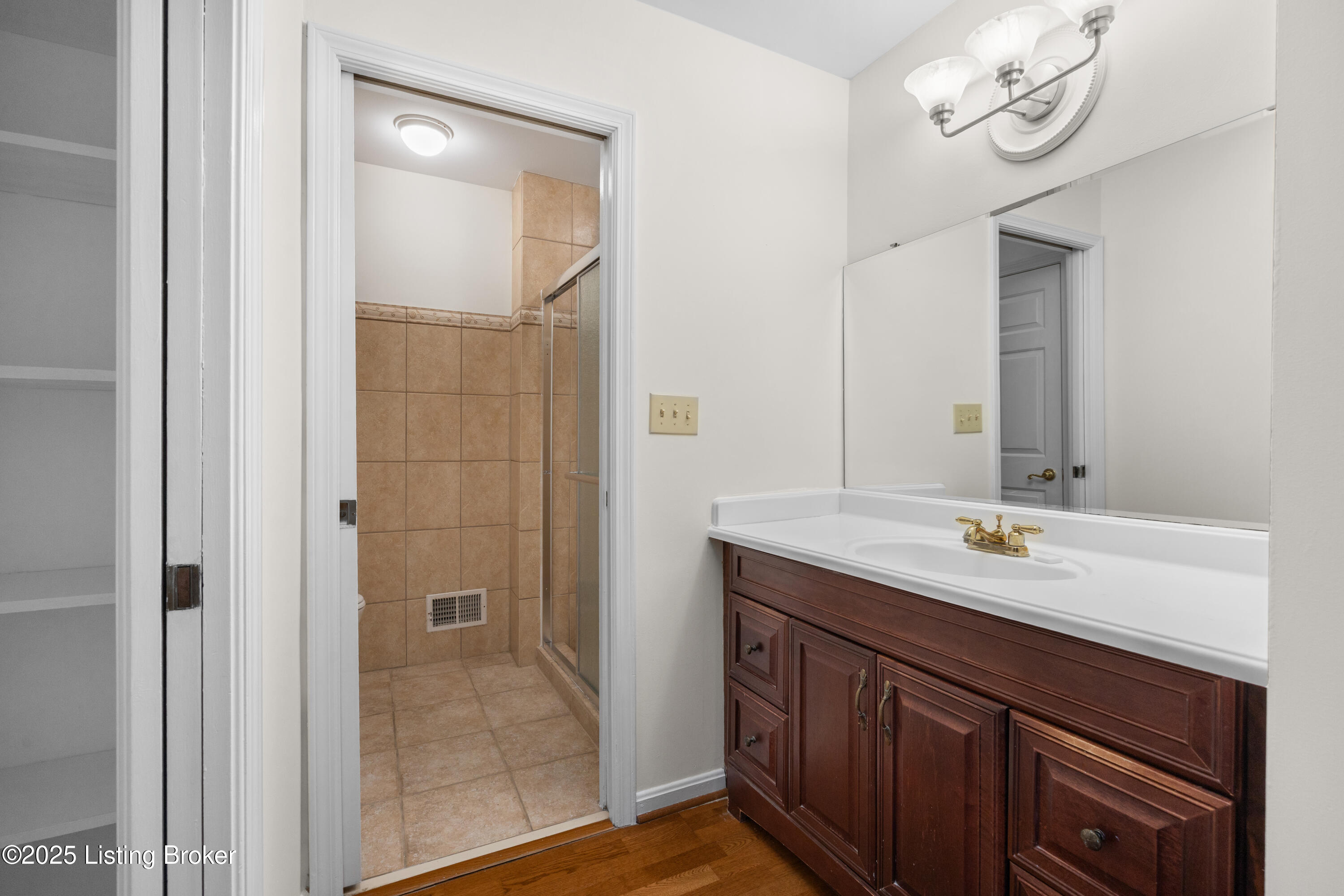 12102 Edenwood Dr