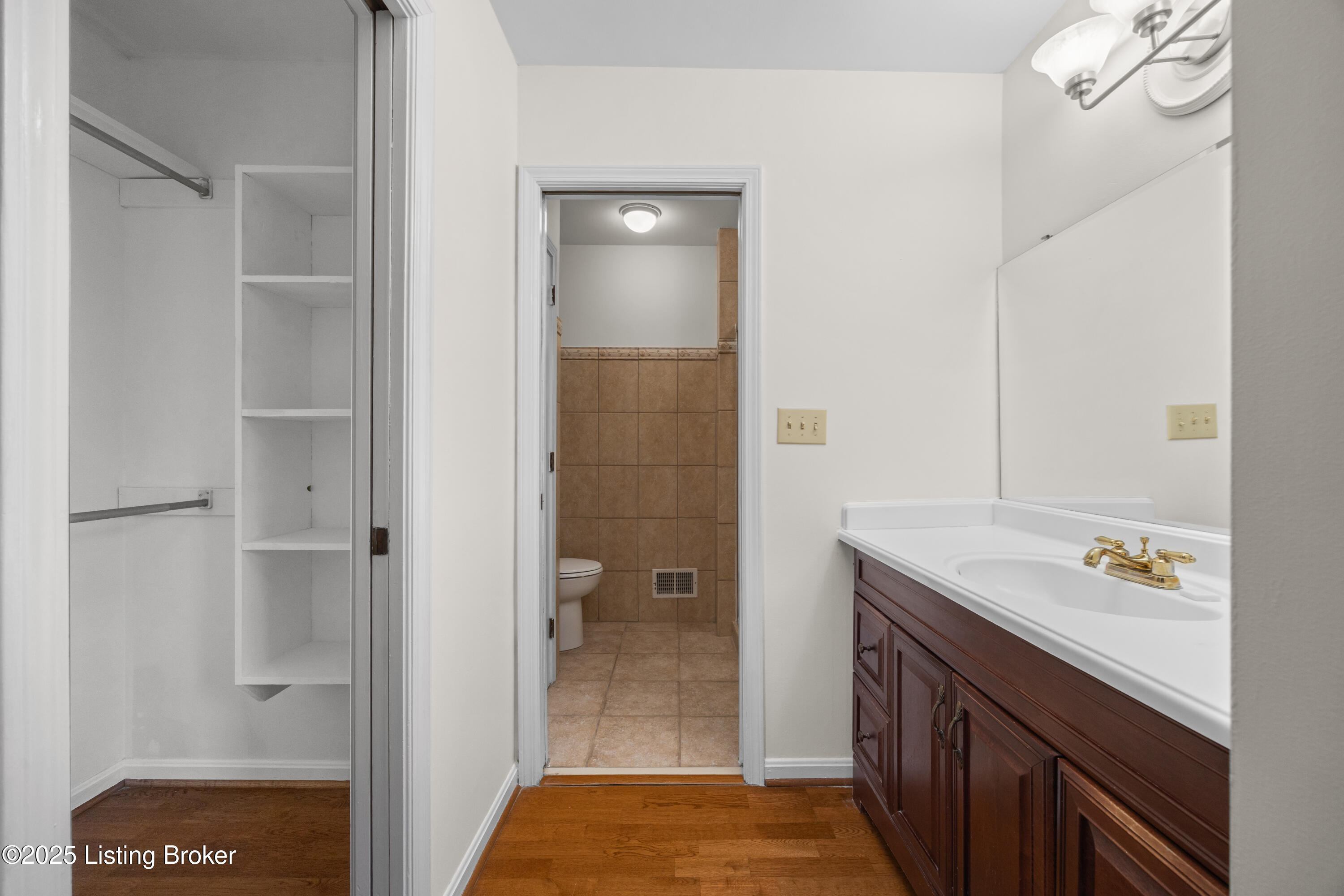 12102 Edenwood Dr