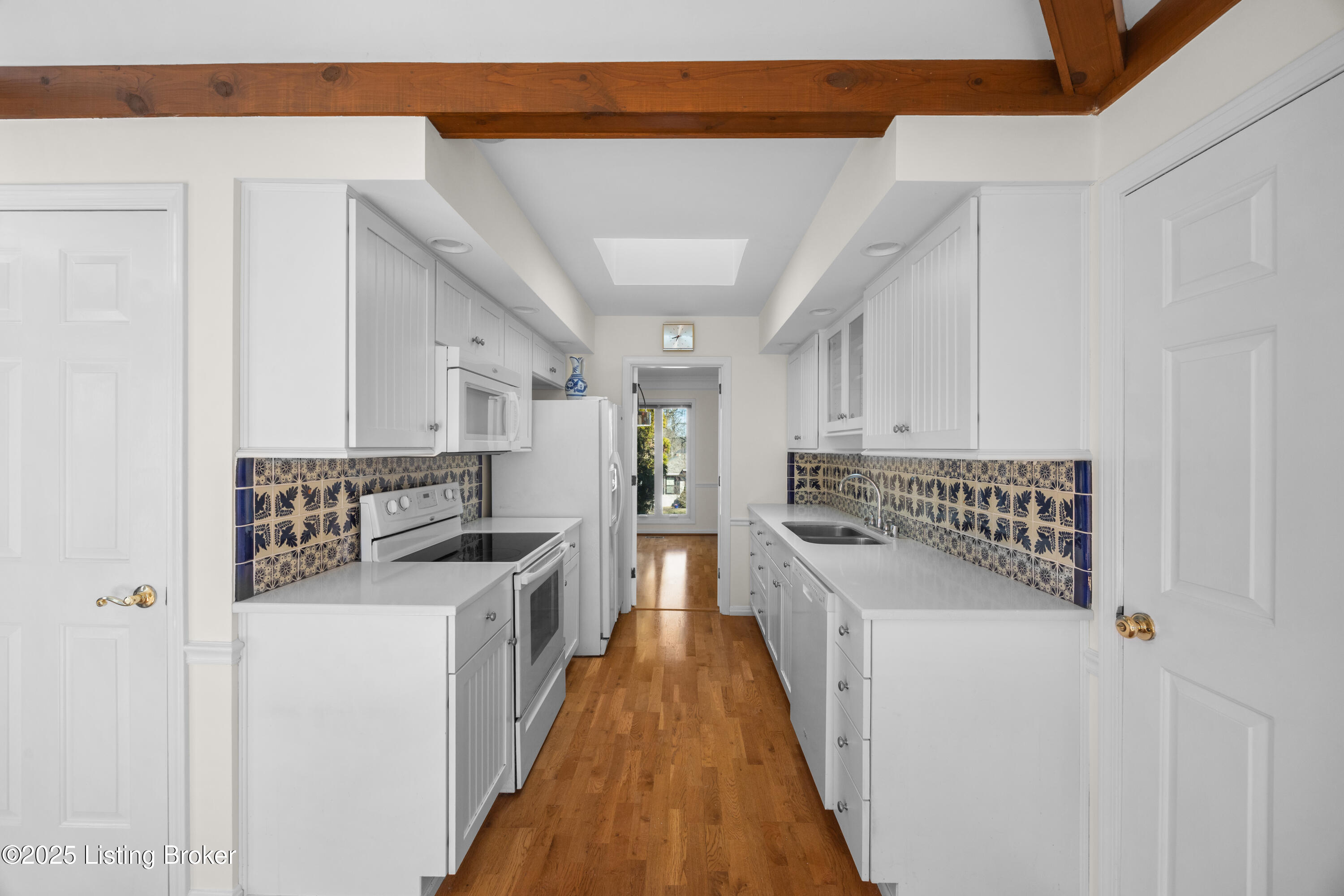 12102 Edenwood Dr
