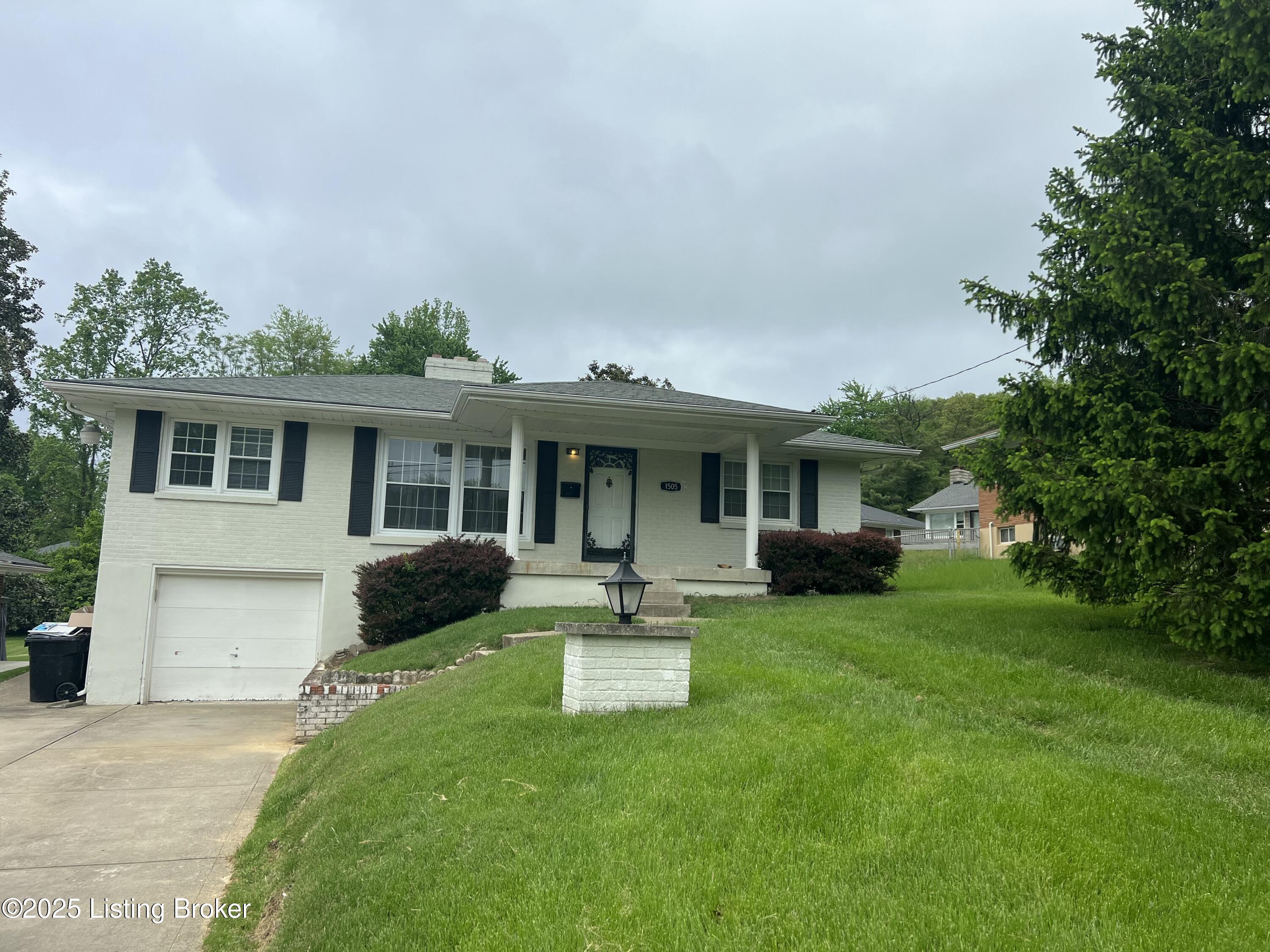 1505 Melody Ln