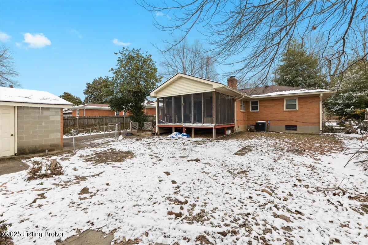 6347 Hunters Grove Rd