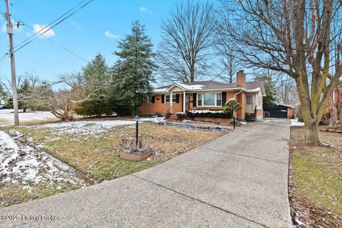 6347 Hunters Grove Rd