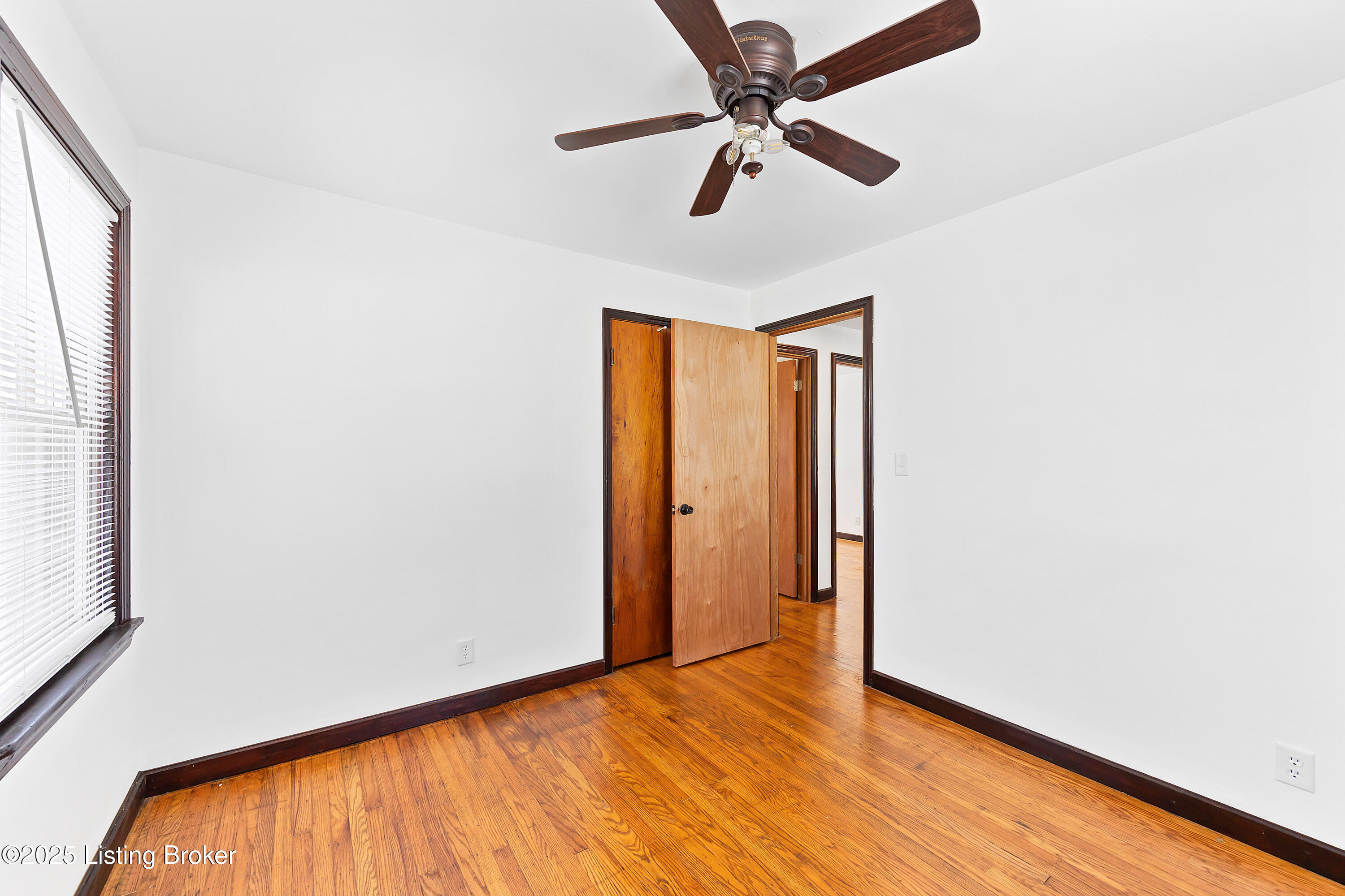 2506 Guelat Ave