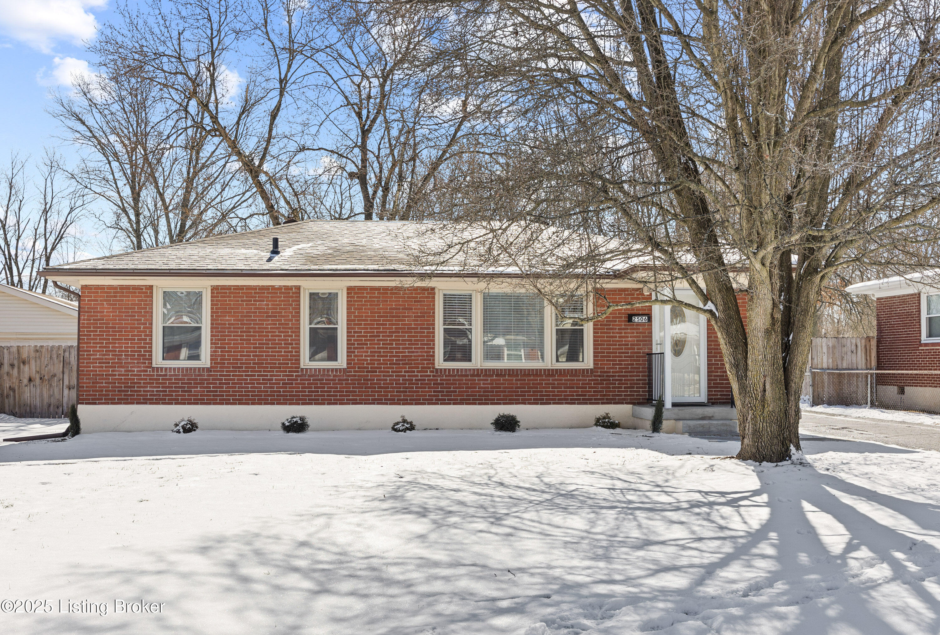 2506 Guelat Ave