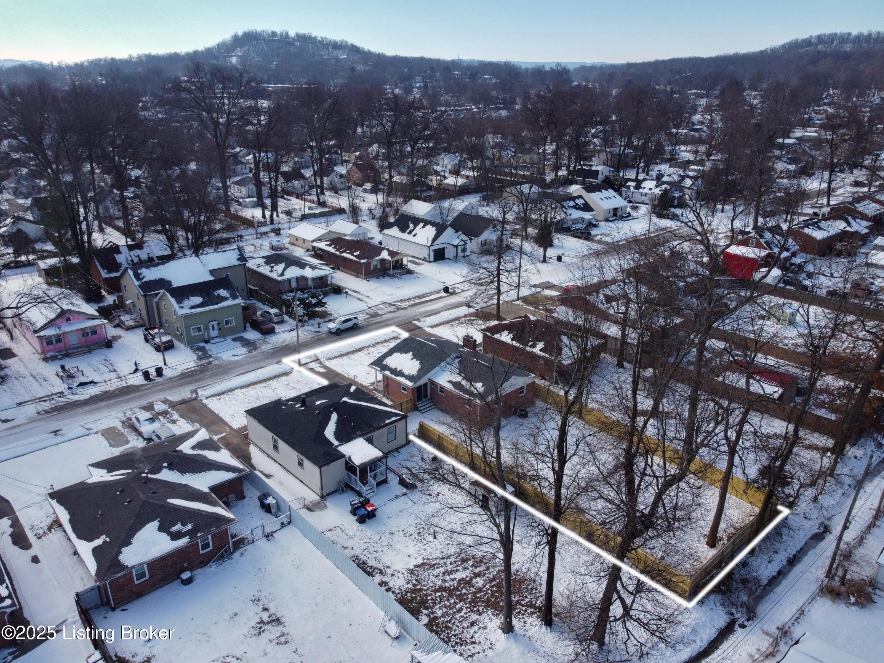 617 Iroquois Ave