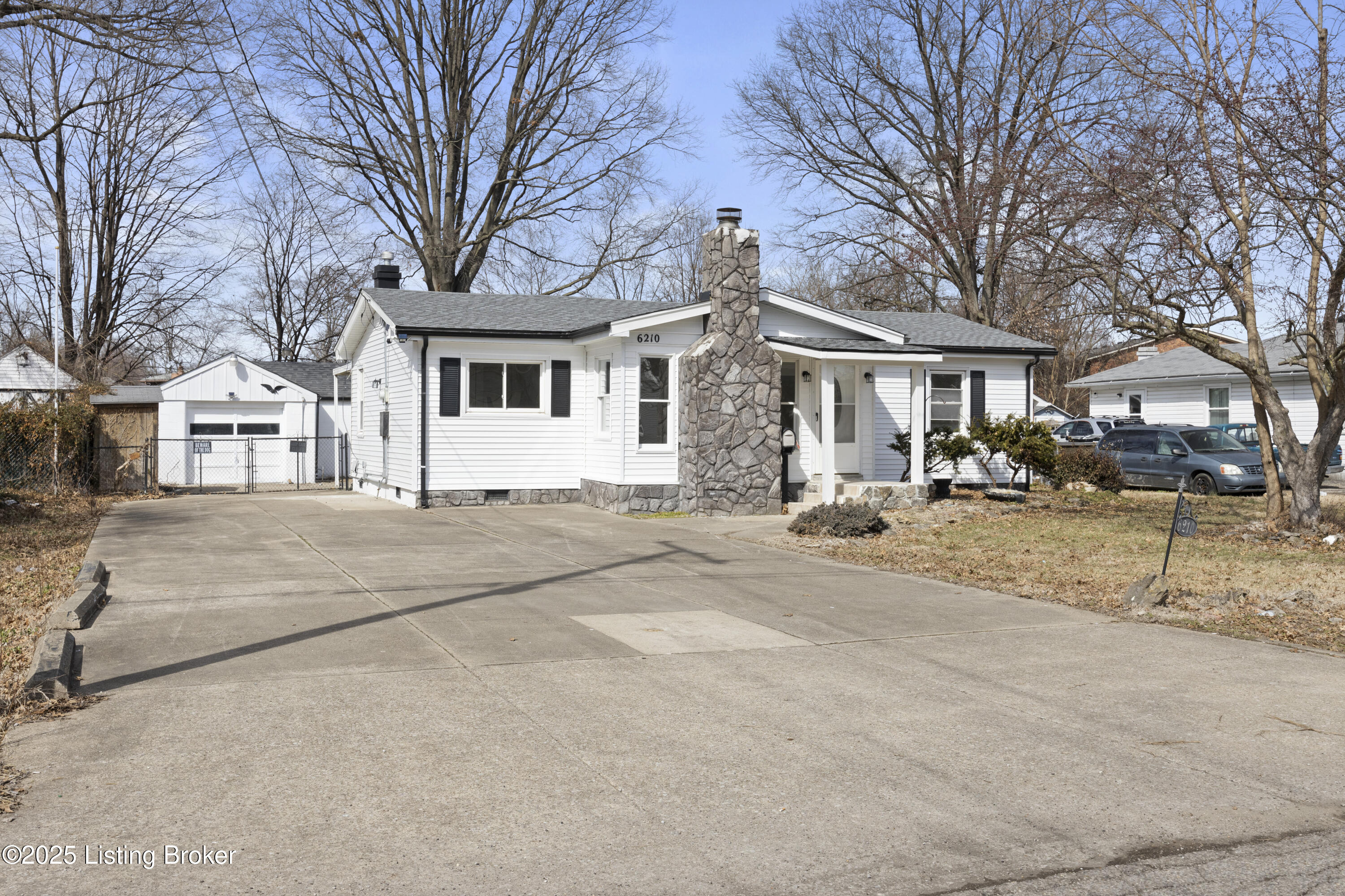 6210 Hanses Dr