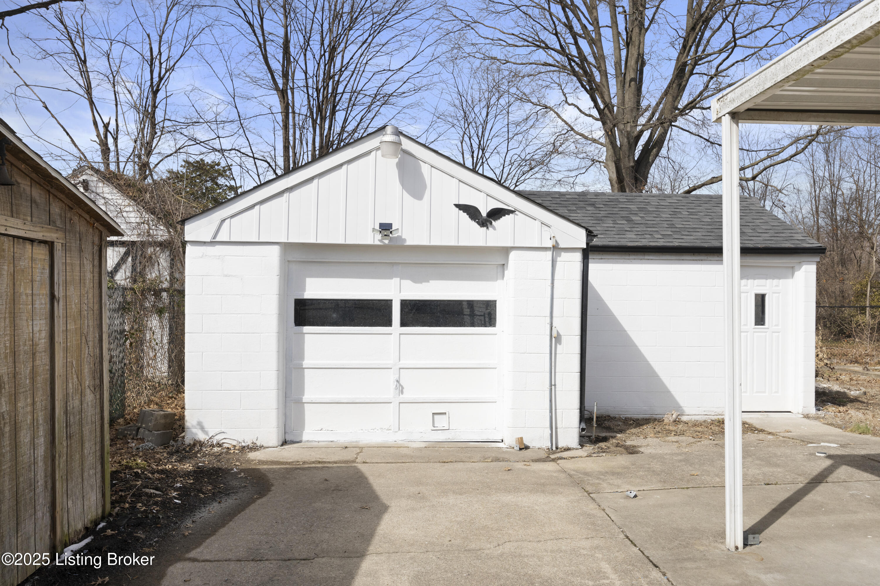 6210 Hanses Dr