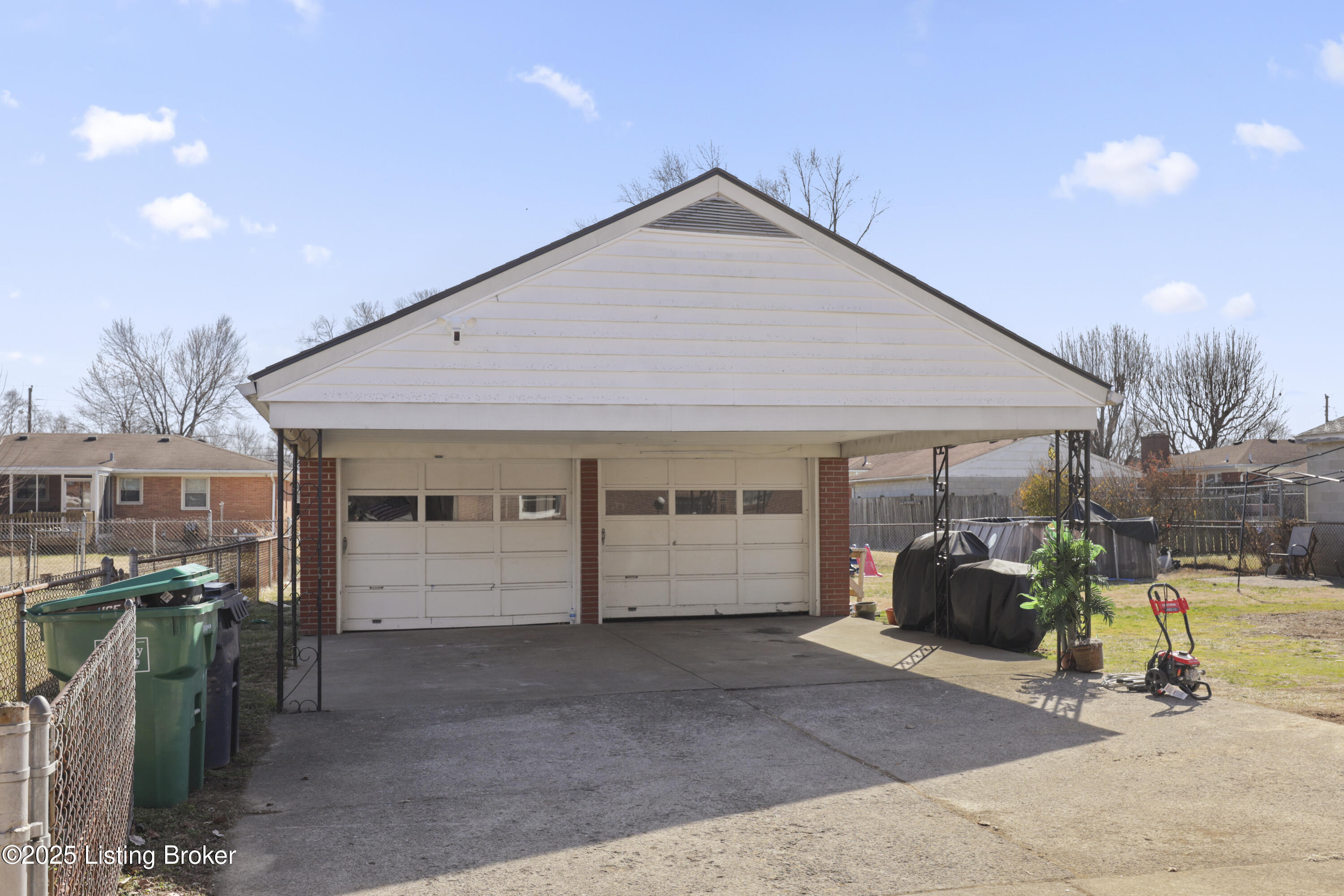 2226 Farnsley Rd