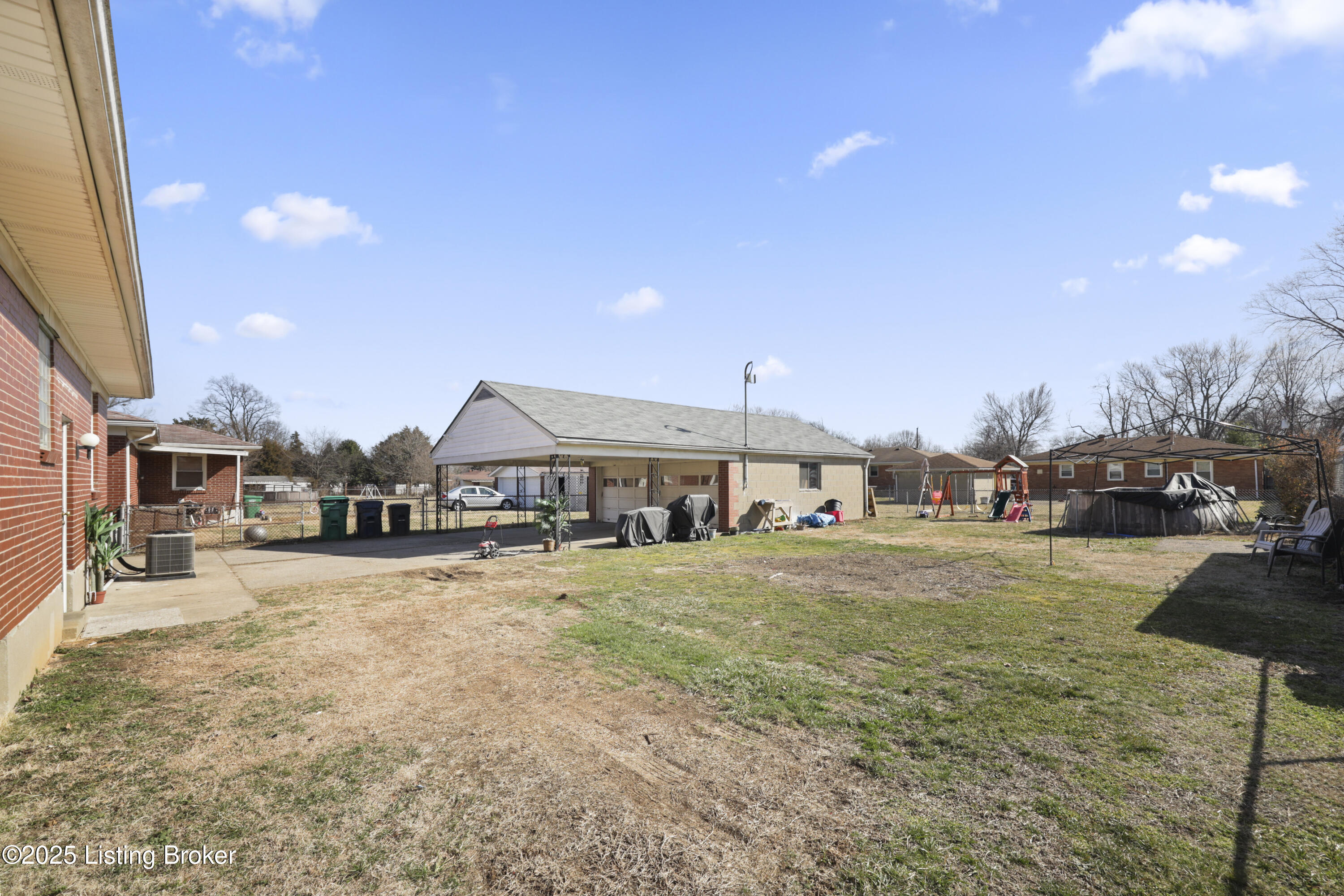 2226 Farnsley Rd