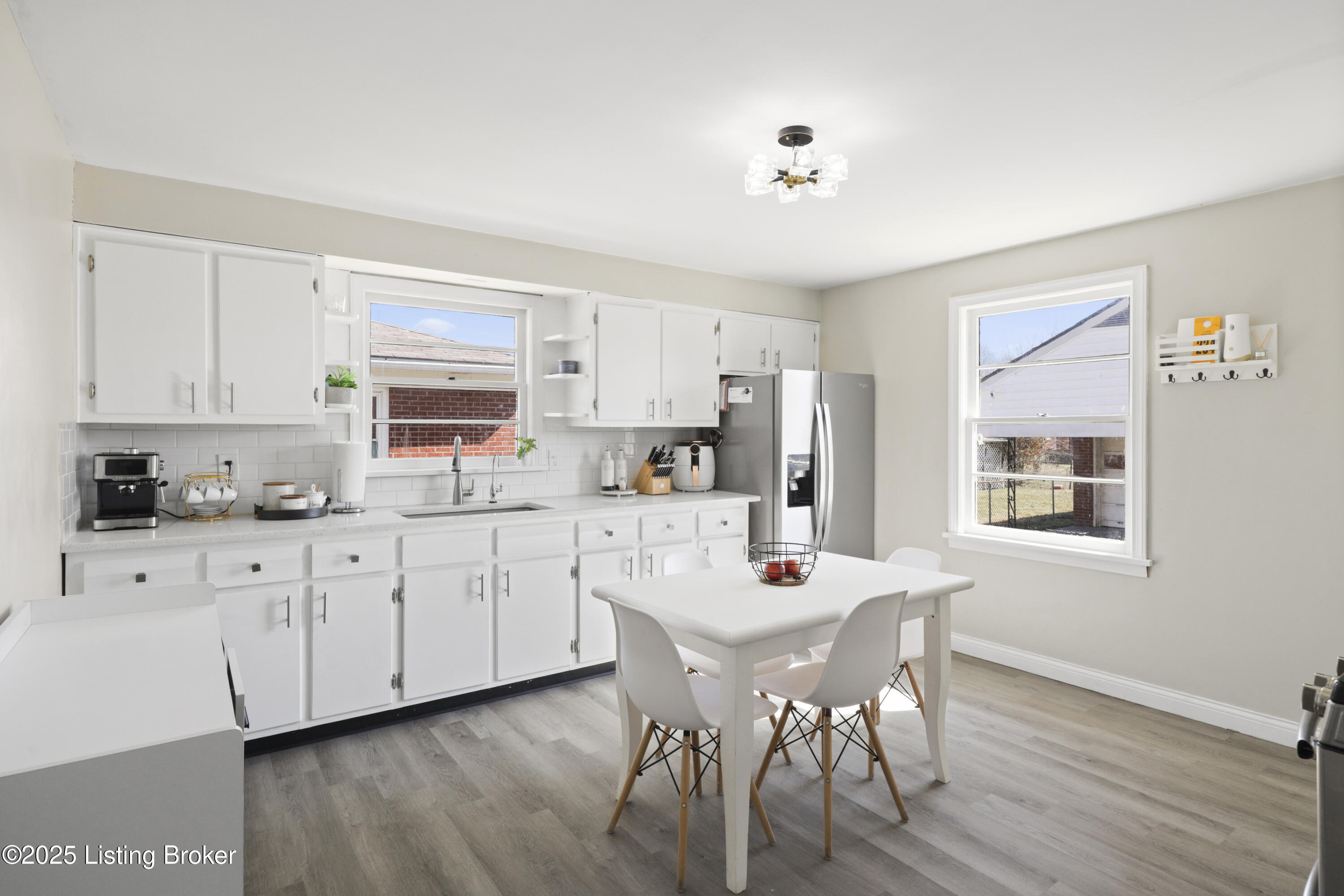 2226 Farnsley Rd