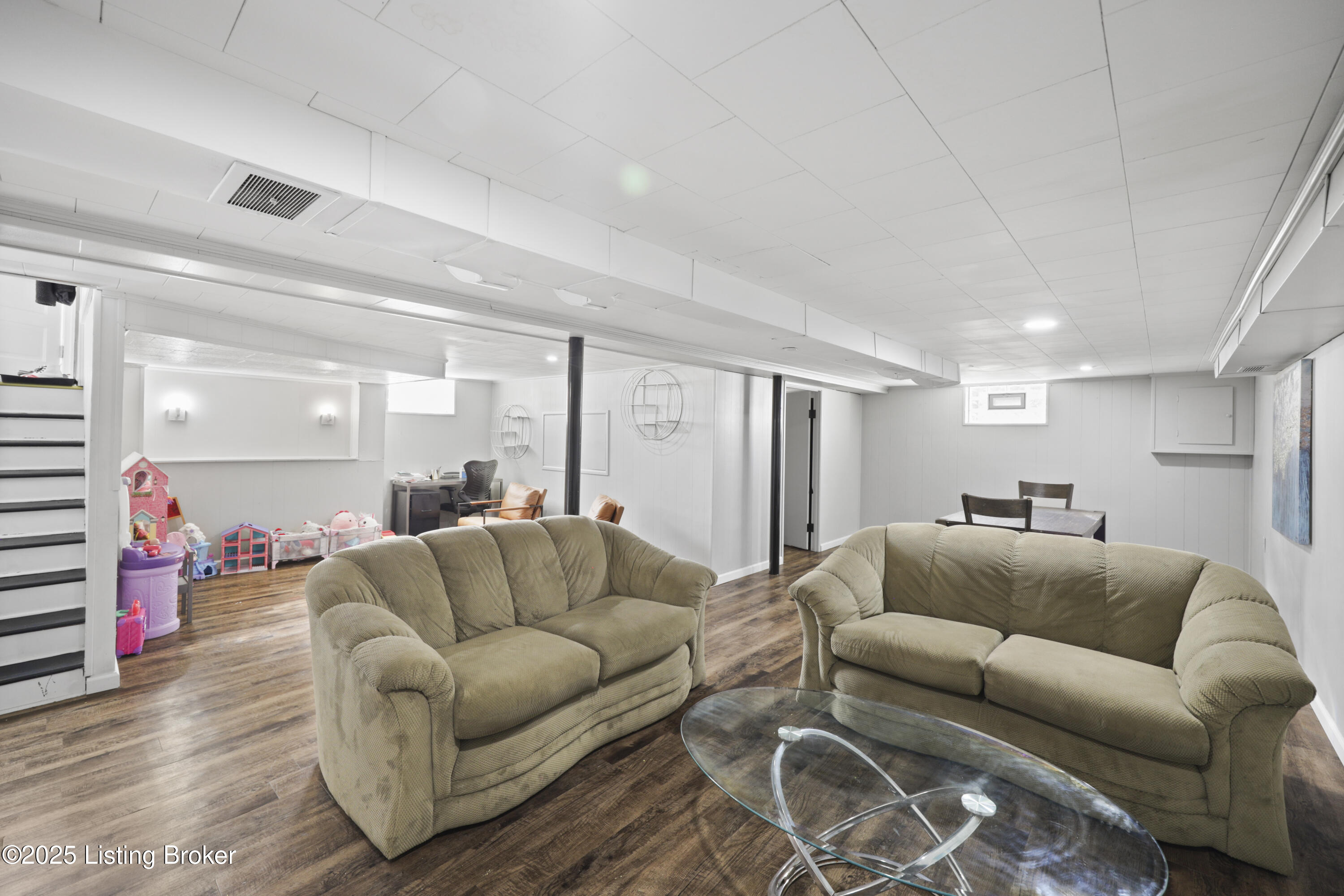 2226 Farnsley Rd