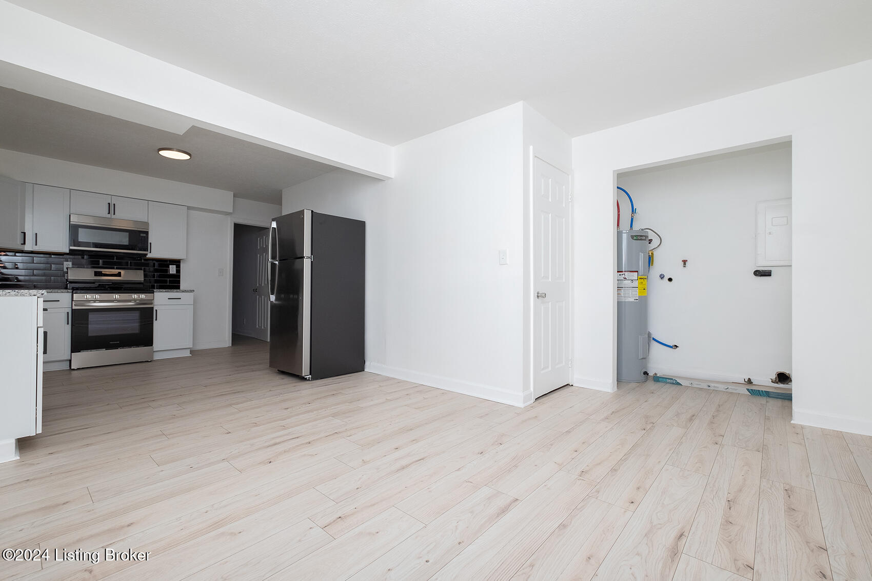 4903 Lagoona Dr