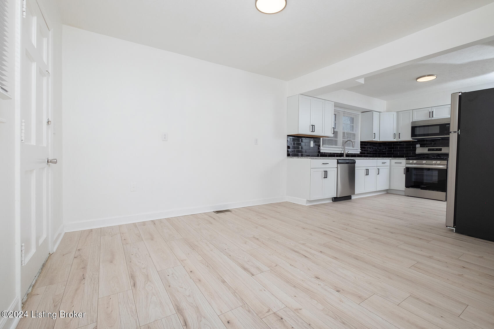 4903 Lagoona Dr