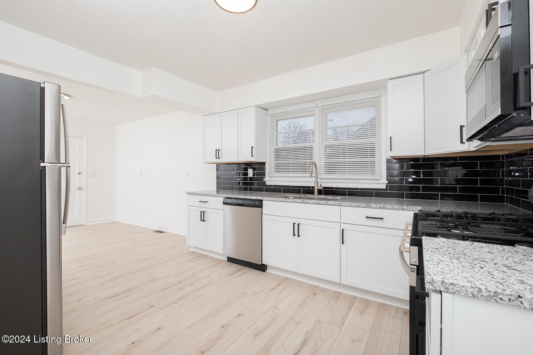 4903 Lagoona Dr