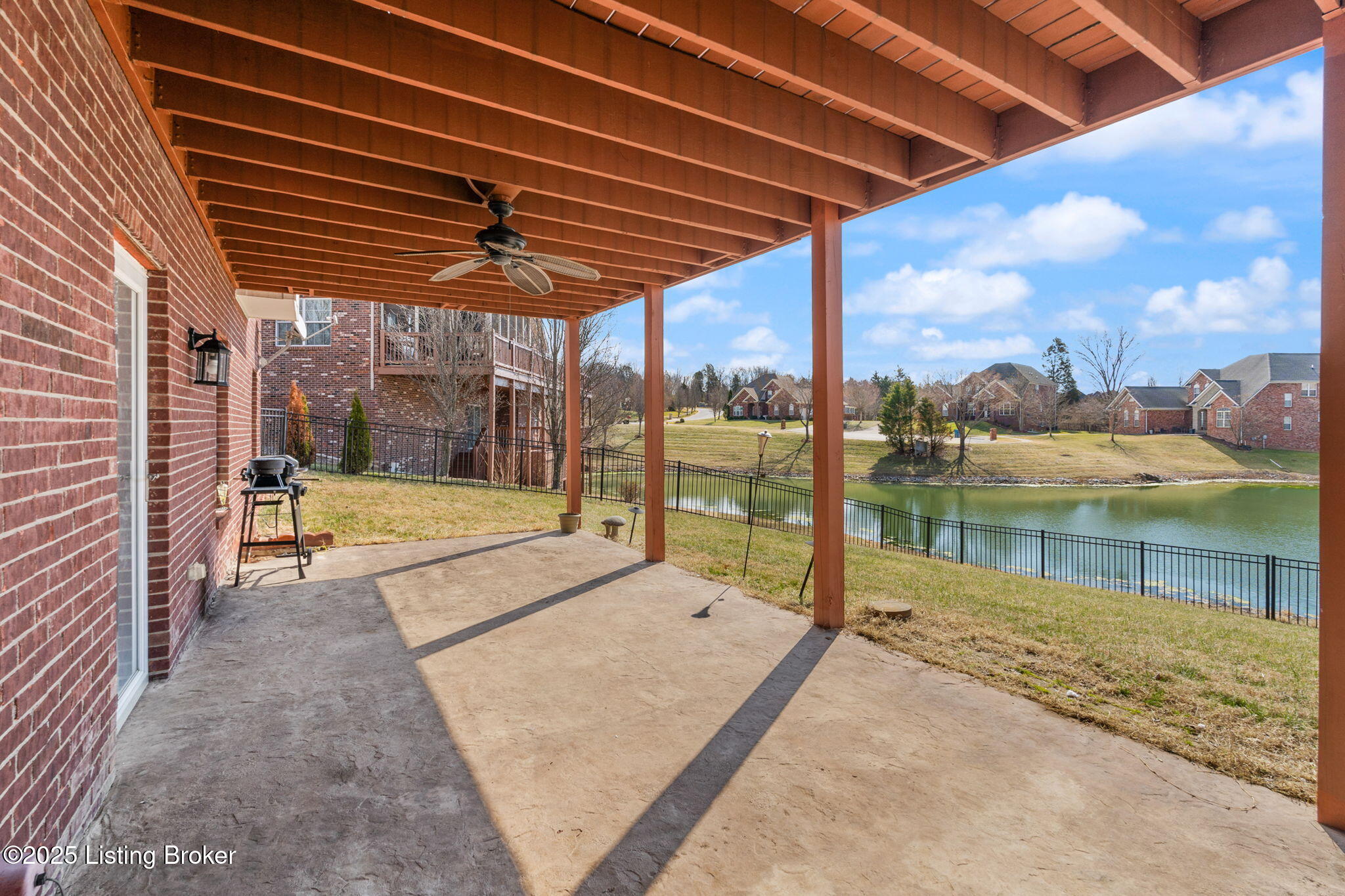 16704 Glen Lakes Dr
