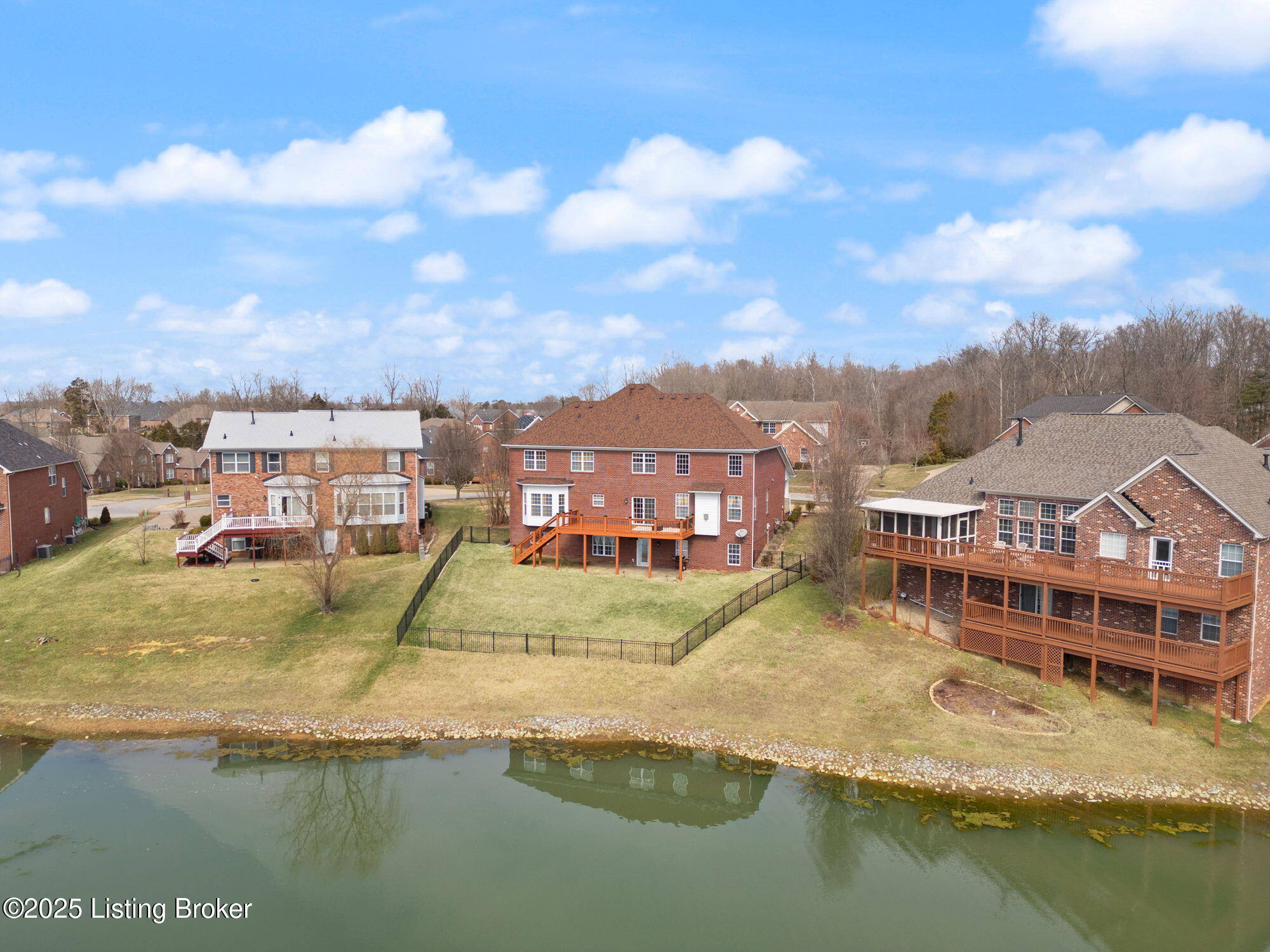16704 Glen Lakes Dr