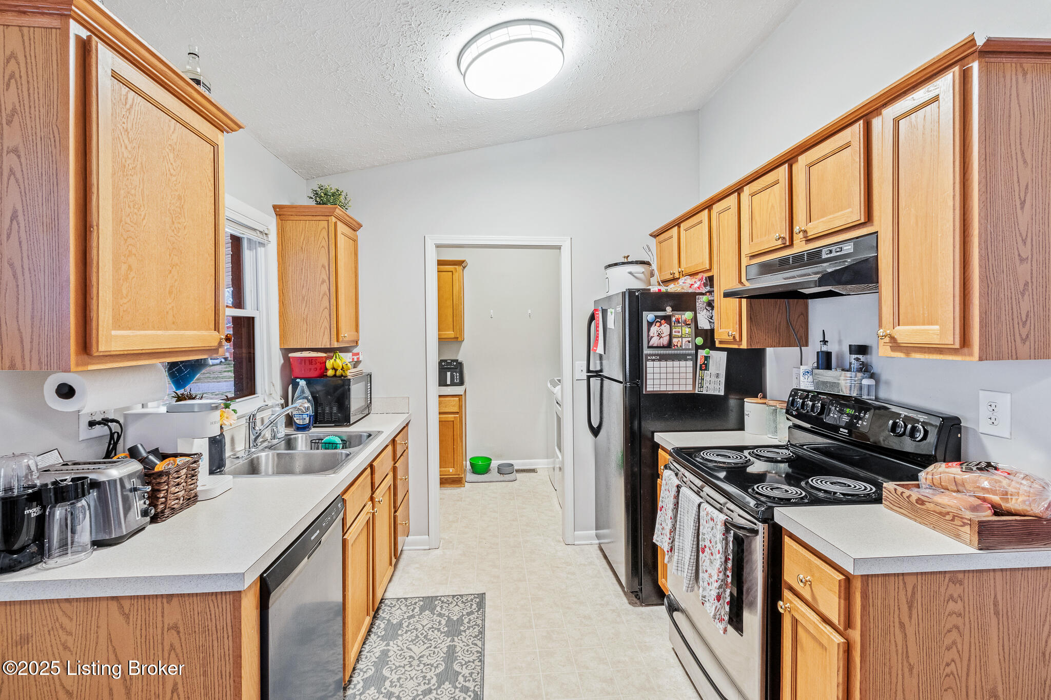 4706 Mid Dr