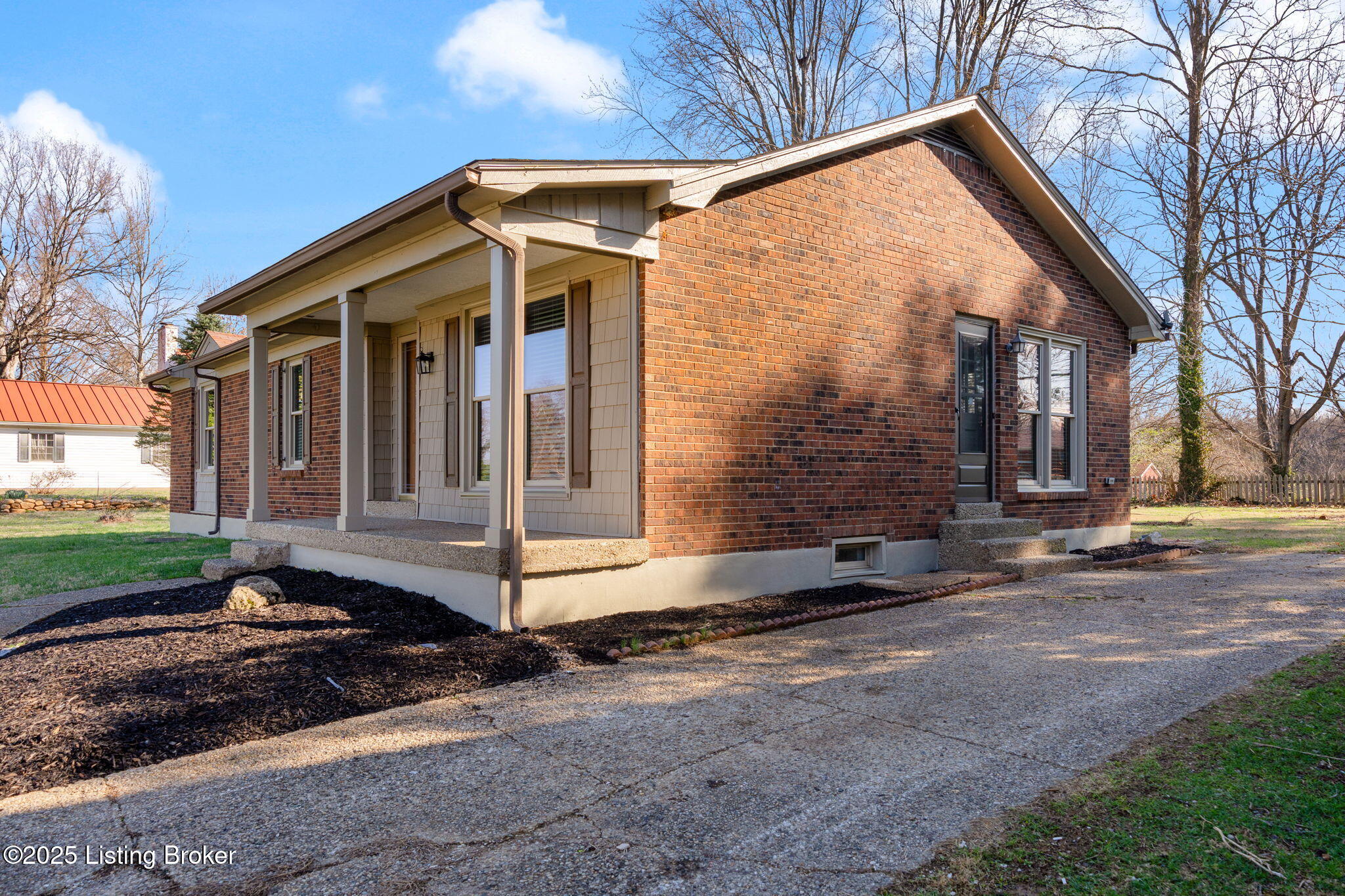 5803 Stone Bluff Rd
