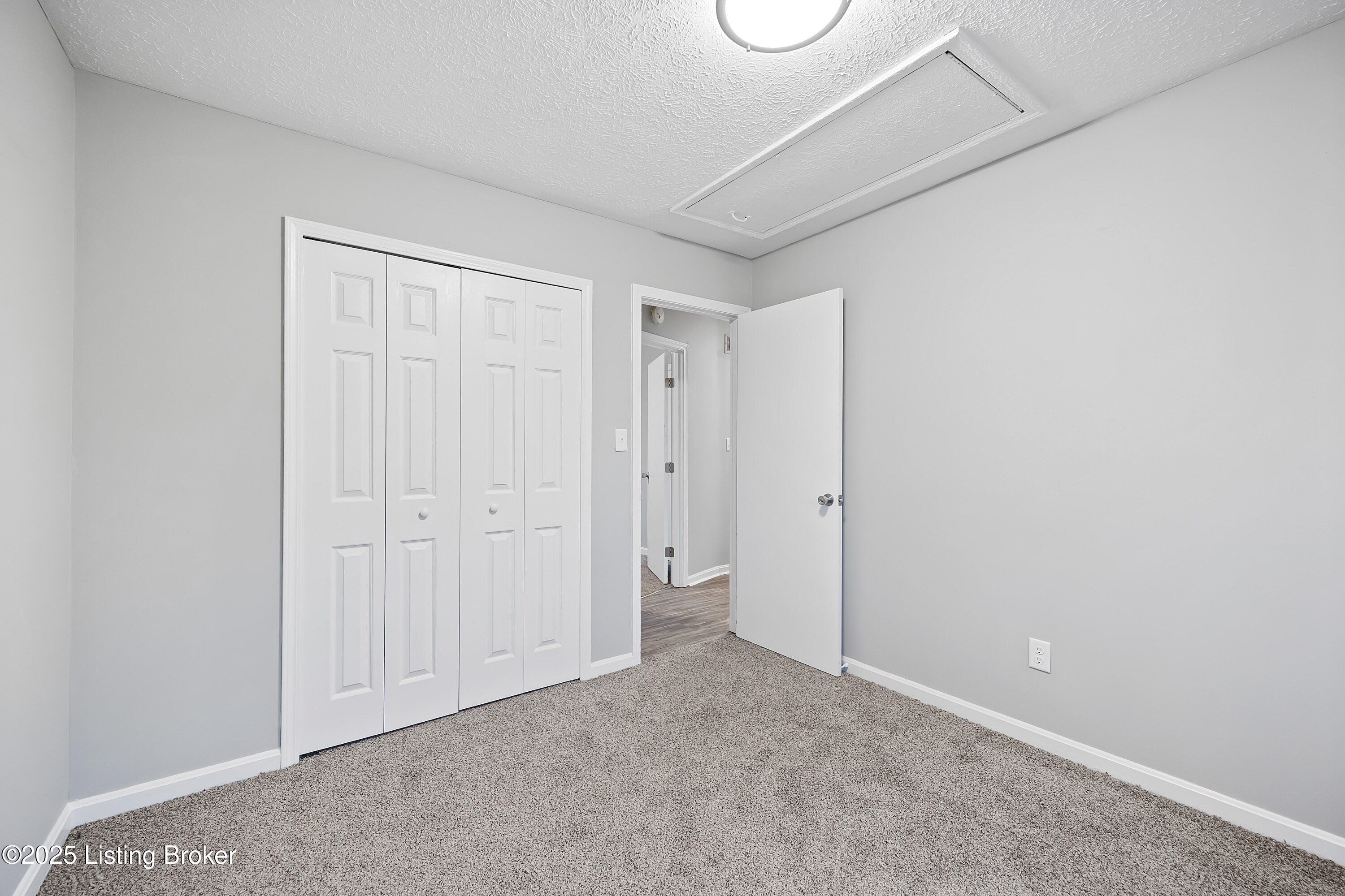 10114 Blue Creek Dr