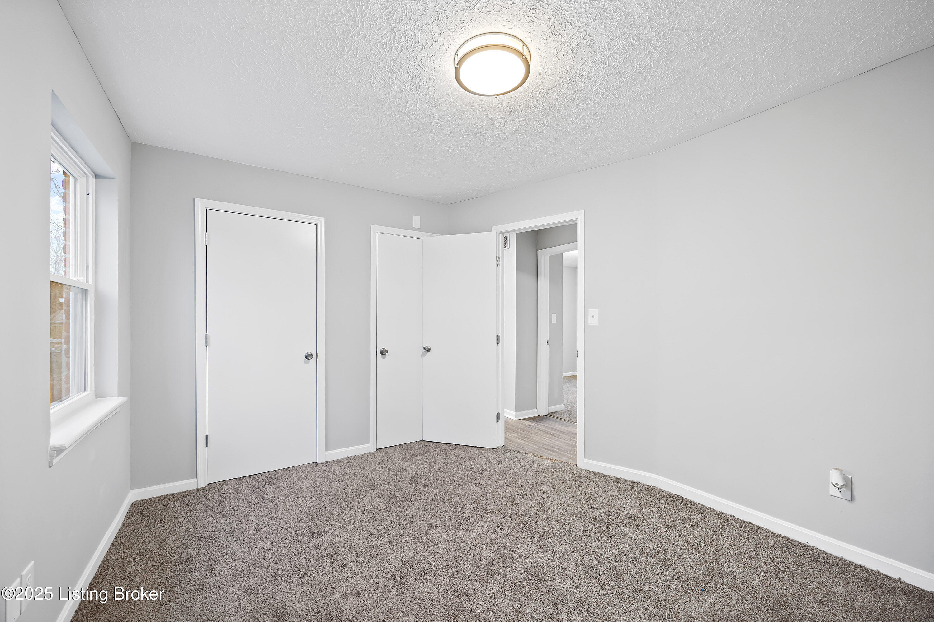 10114 Blue Creek Dr